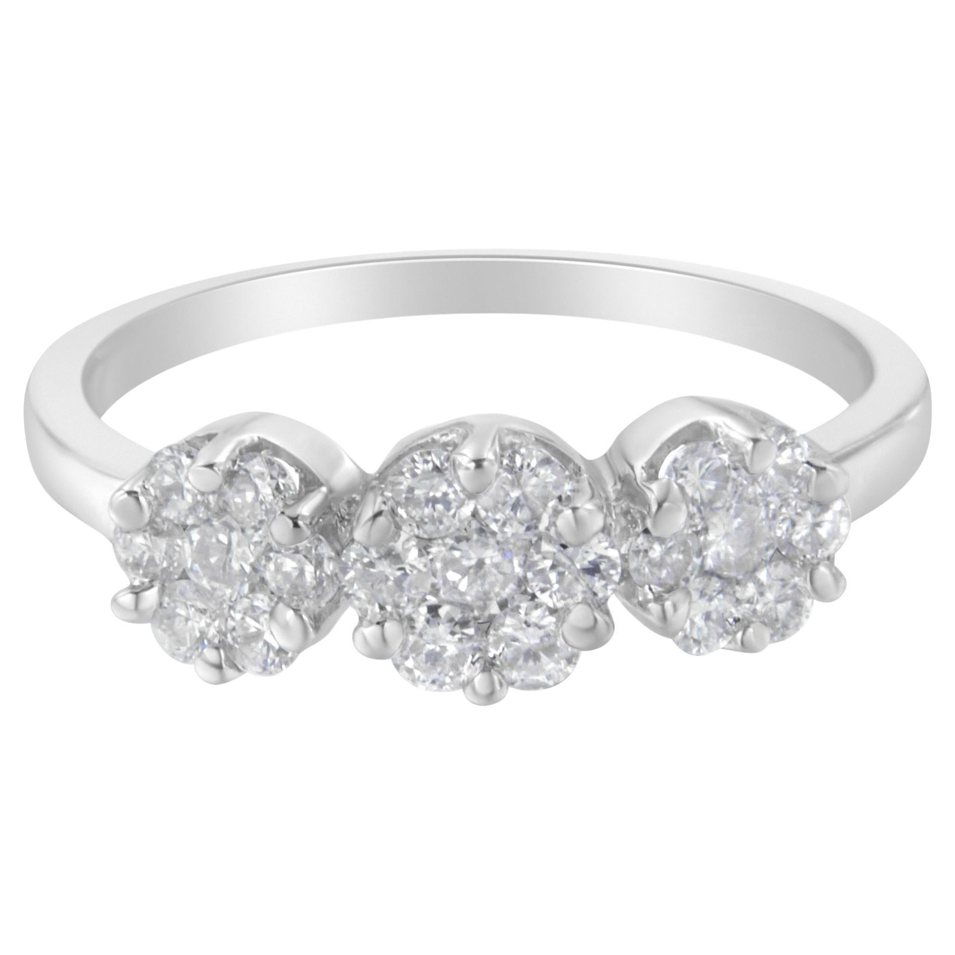 14k White Gold ¾ Carat Floral Cluster Diamond 3 Stone Style Cocktail Ring For Sale