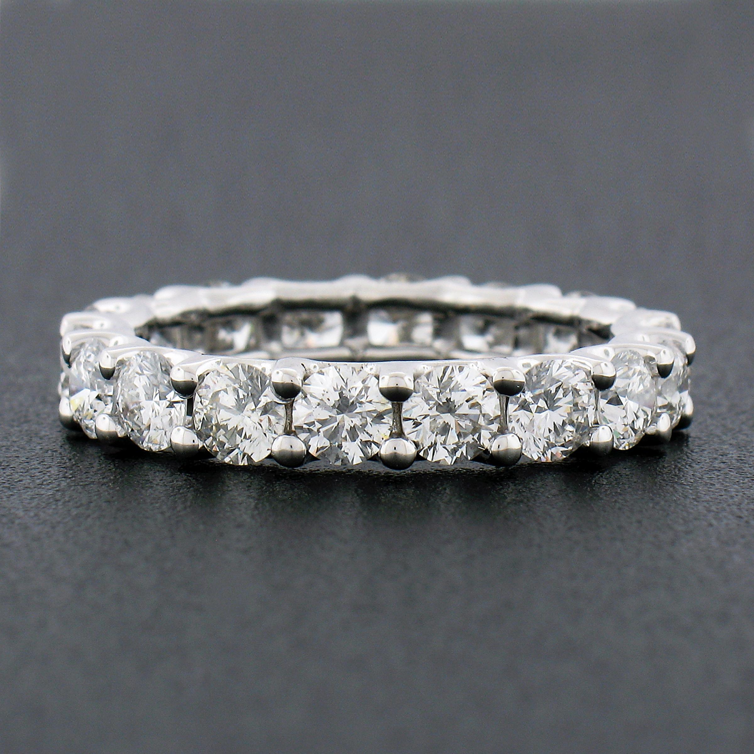 14k Weißgold 3,41ctw Shared Prong Set Runder Diamant Eternity Ehering im Angebot 1