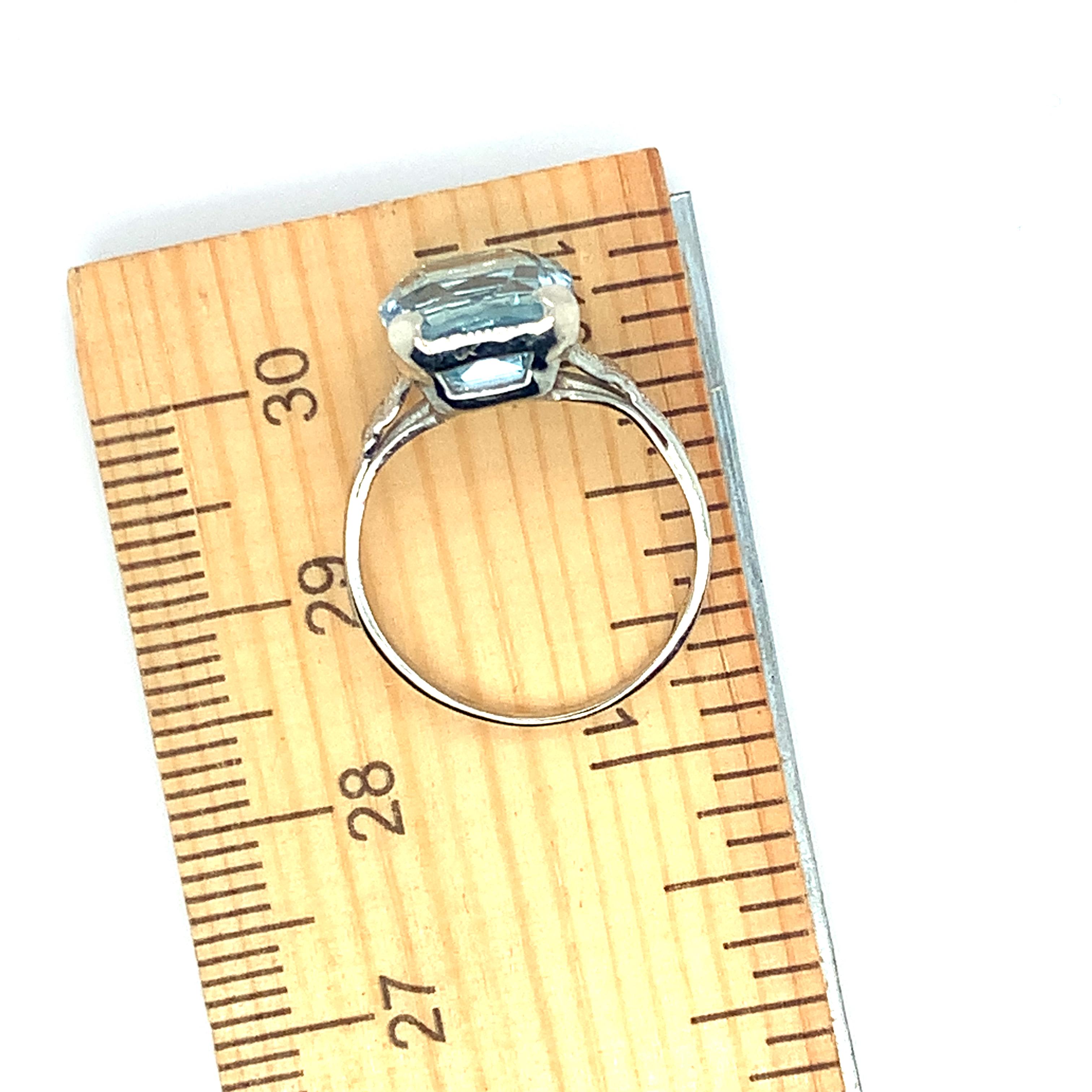 14K Weißgold 3,43 Karat Antiker Aquamarin-Ring mit Kissenschliff #J5210 im Angebot 1