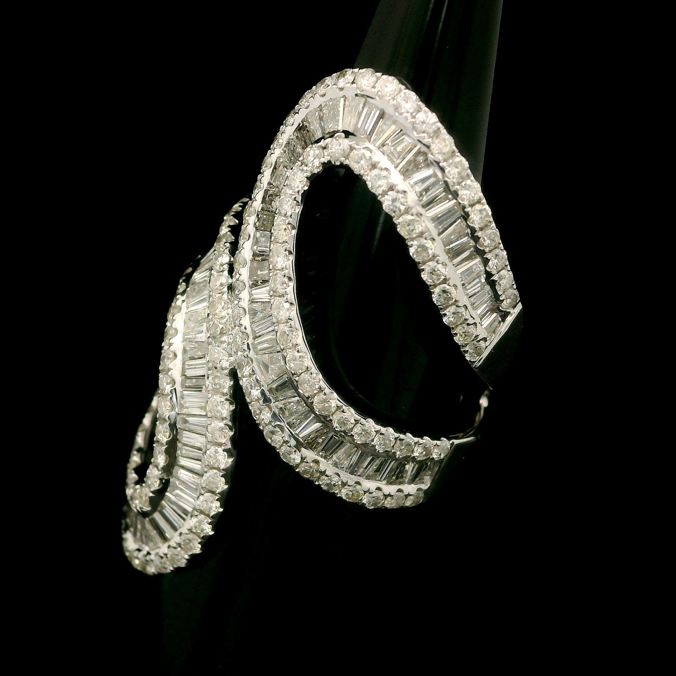 14k White Gold 3.50ctw Fiery Diamond Large Long Open Work Statement Wrap Ring For Sale 4
