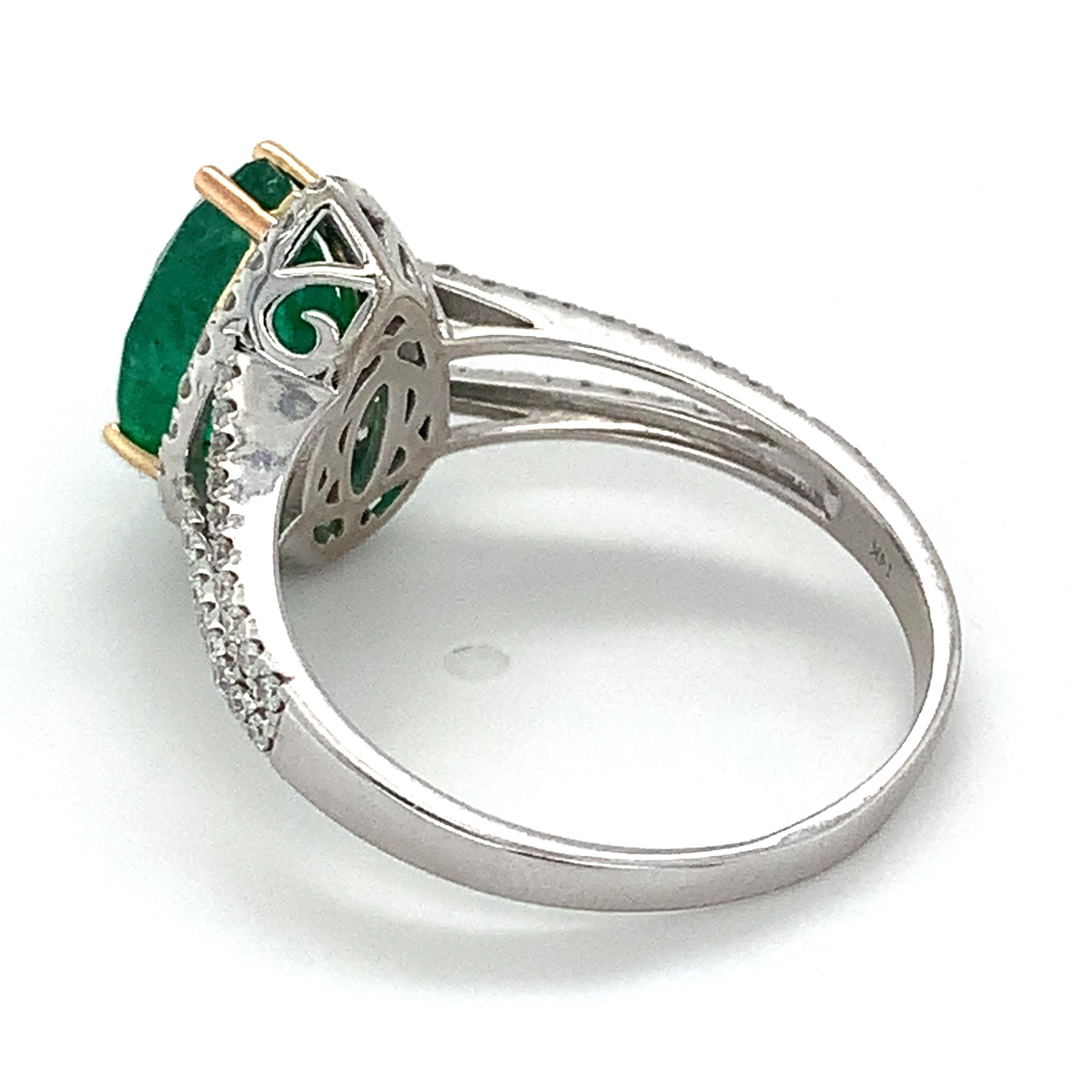 14k Weißgold 3CT Birnenförmiger Smaragd mit rundem Diamant-Halo und geteiltem Schaftring 3