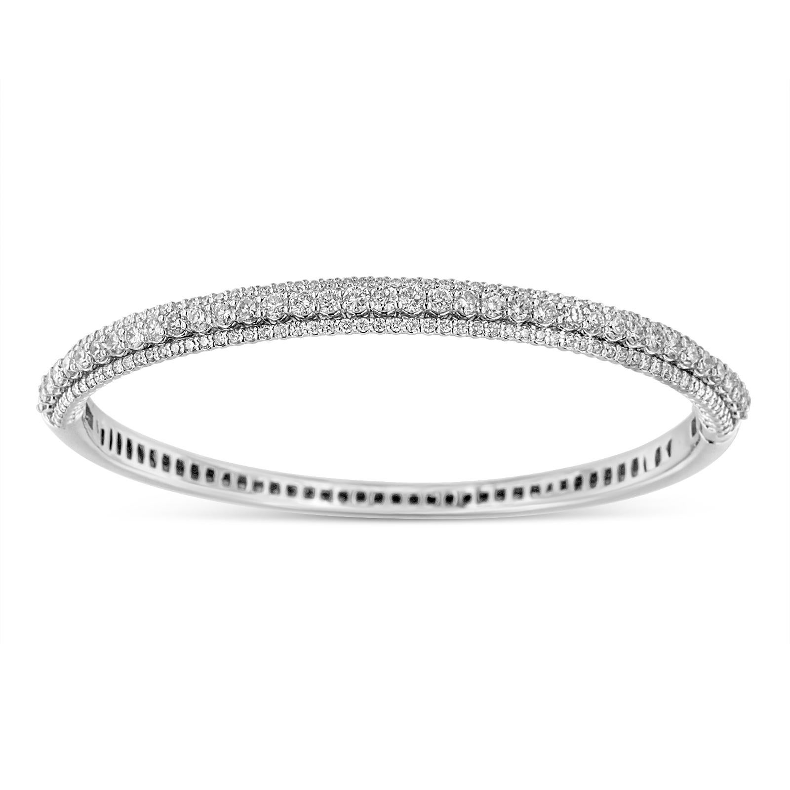 Brilliant Cut 14K White Gold 3ct TDW Diamond Bangle Bracelet 'H-I, SI1-SI2'