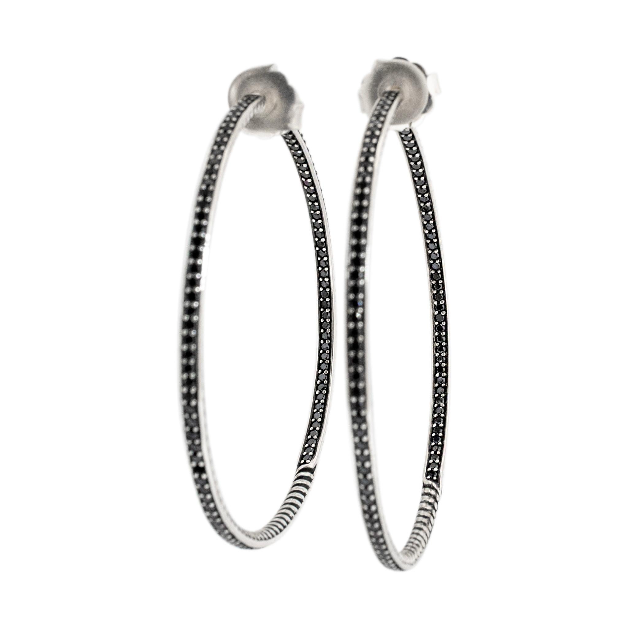 Genere: Donna

Tipo di metallo: oro bianco 14K

Lunghezza: 7,00 pollici

Peso: 6.60 grammi

 Bracciale tennis con diamanti in oro bianco 14K placcato in rodio. Inciso con 