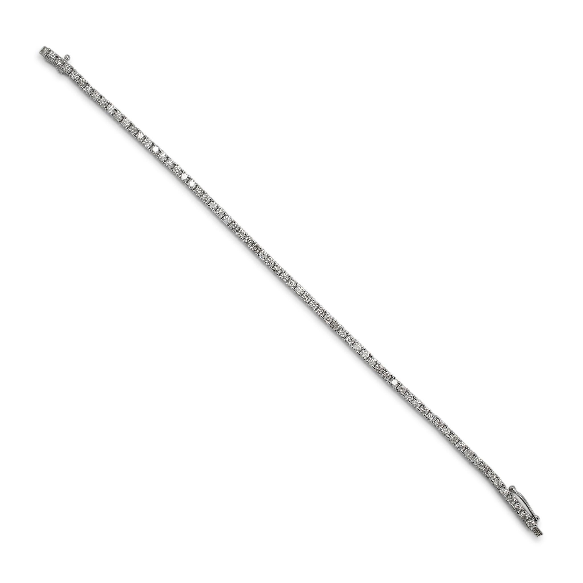 Bracciale tennis con diamanti a 4 punte da 3,30 carati in oro bianco 14K in vendita 3
