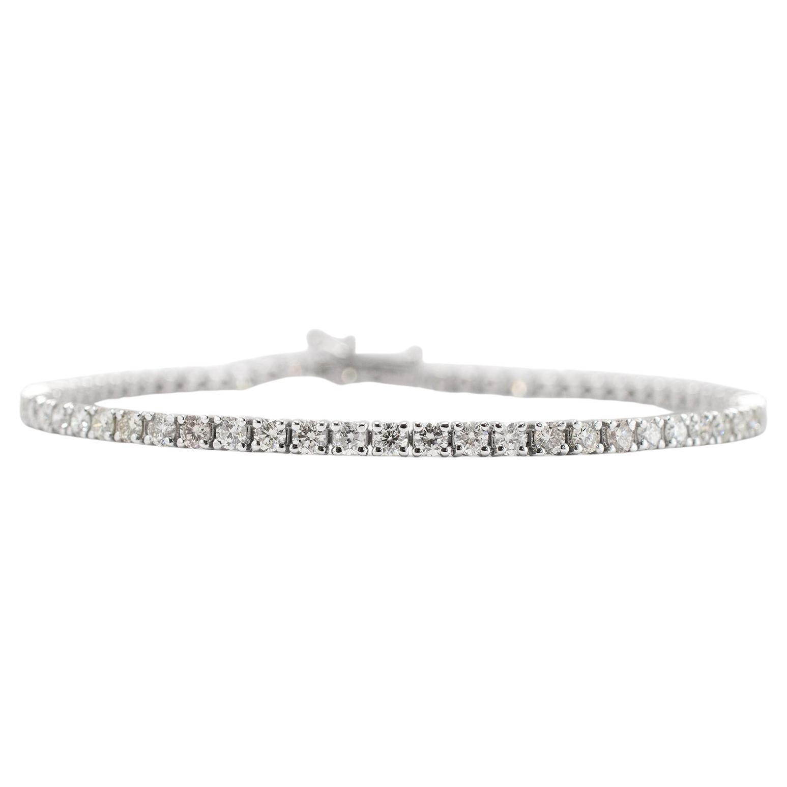 Bracciale tennis con diamanti a 4 punte da 3,30 carati in oro bianco 14K