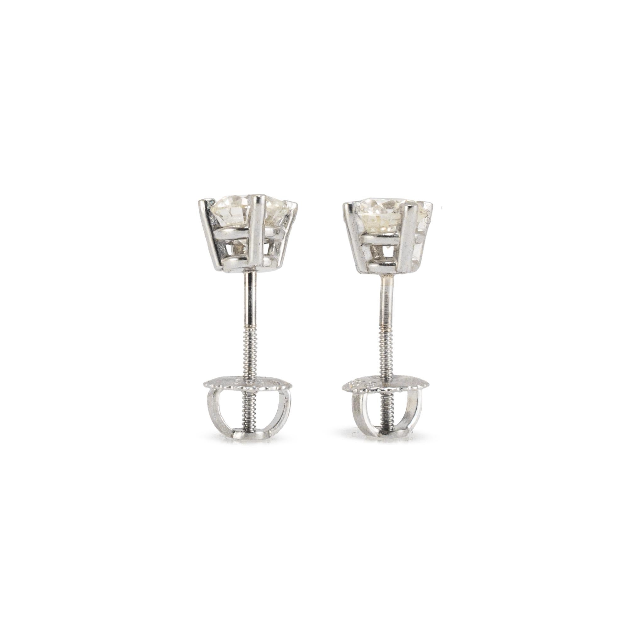 Boucles d'oreilles en or blanc 14K à 4 griffes vissées 1.08 CT diamant rond en vente 1