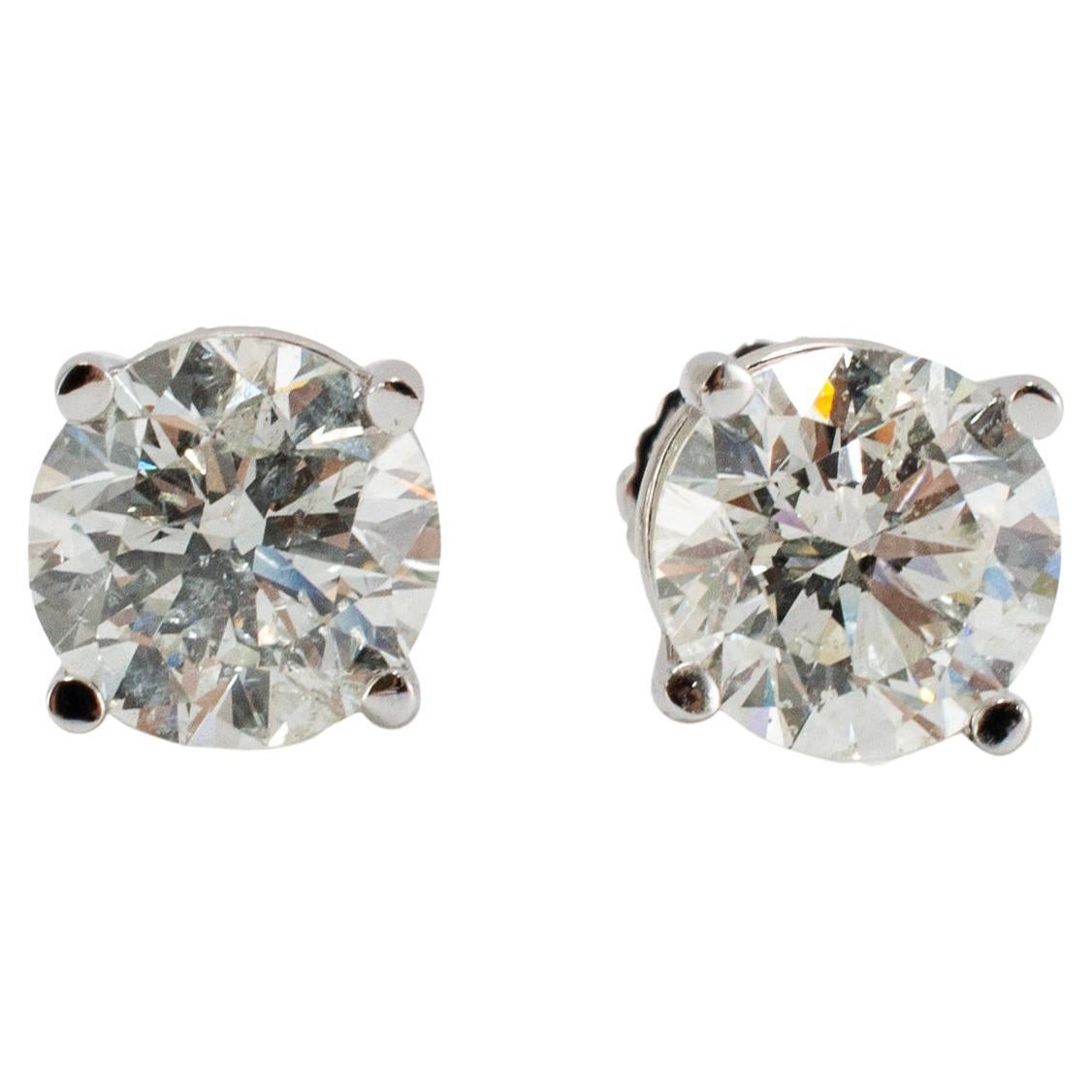 Boucles d'oreilles en or blanc 14K avec 4 griffes vissées et 2.00 CT de diamant rond en vente