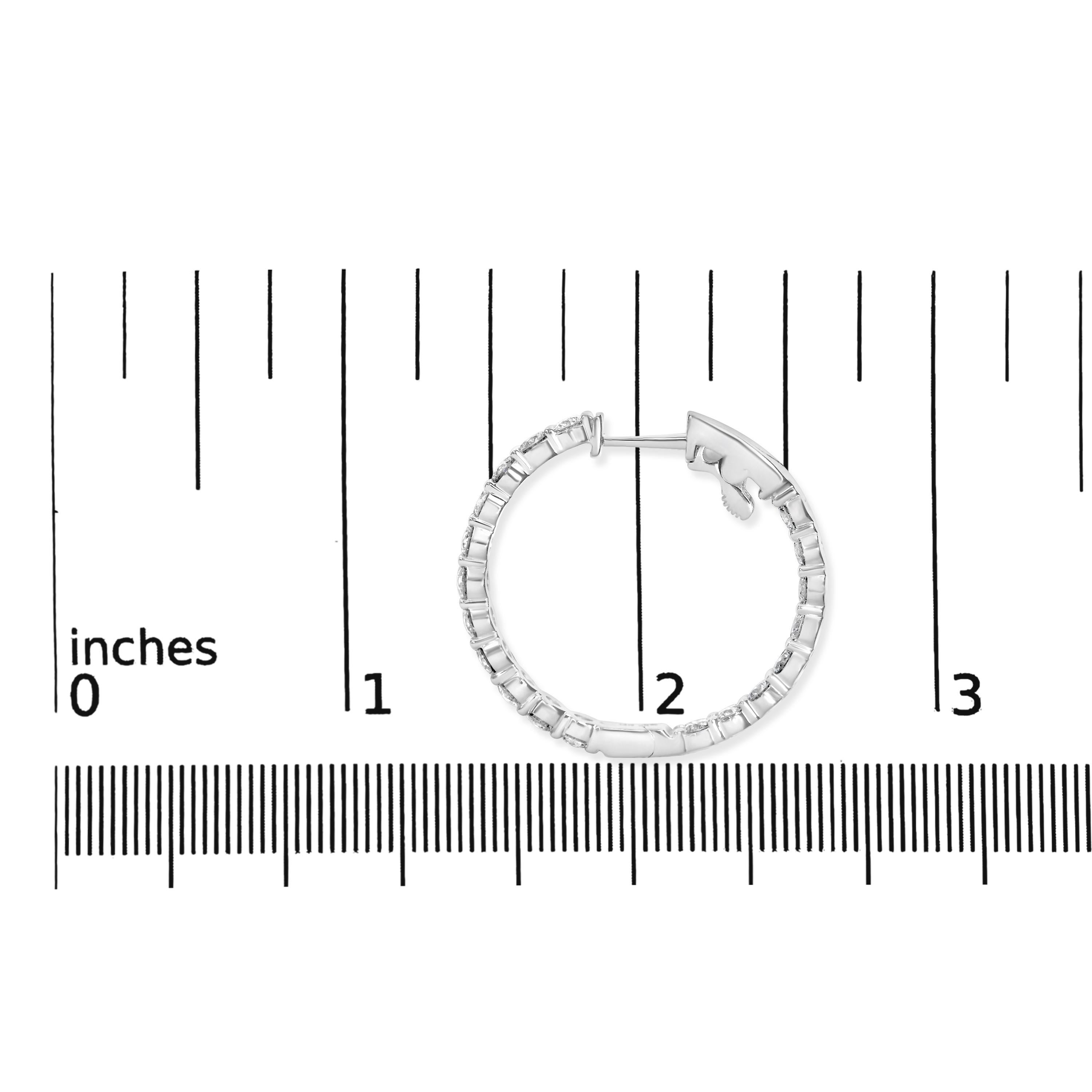 14K Weißgold 4,00 Cttw Shared Prong Set Diamant Inside Out Creolen (Rundschliff)