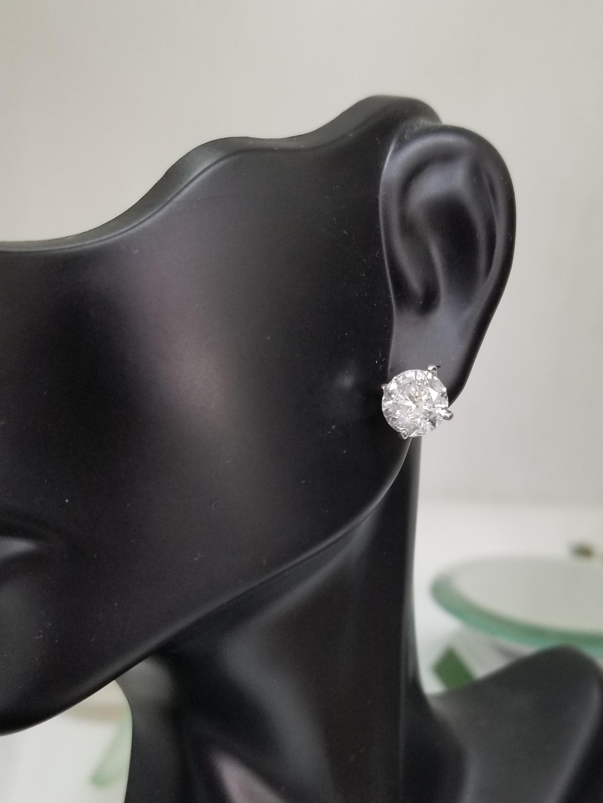 14 Karat White Gold 4.05 Carat Diamonds Stud Earrings In New Condition In Los Angeles, CA