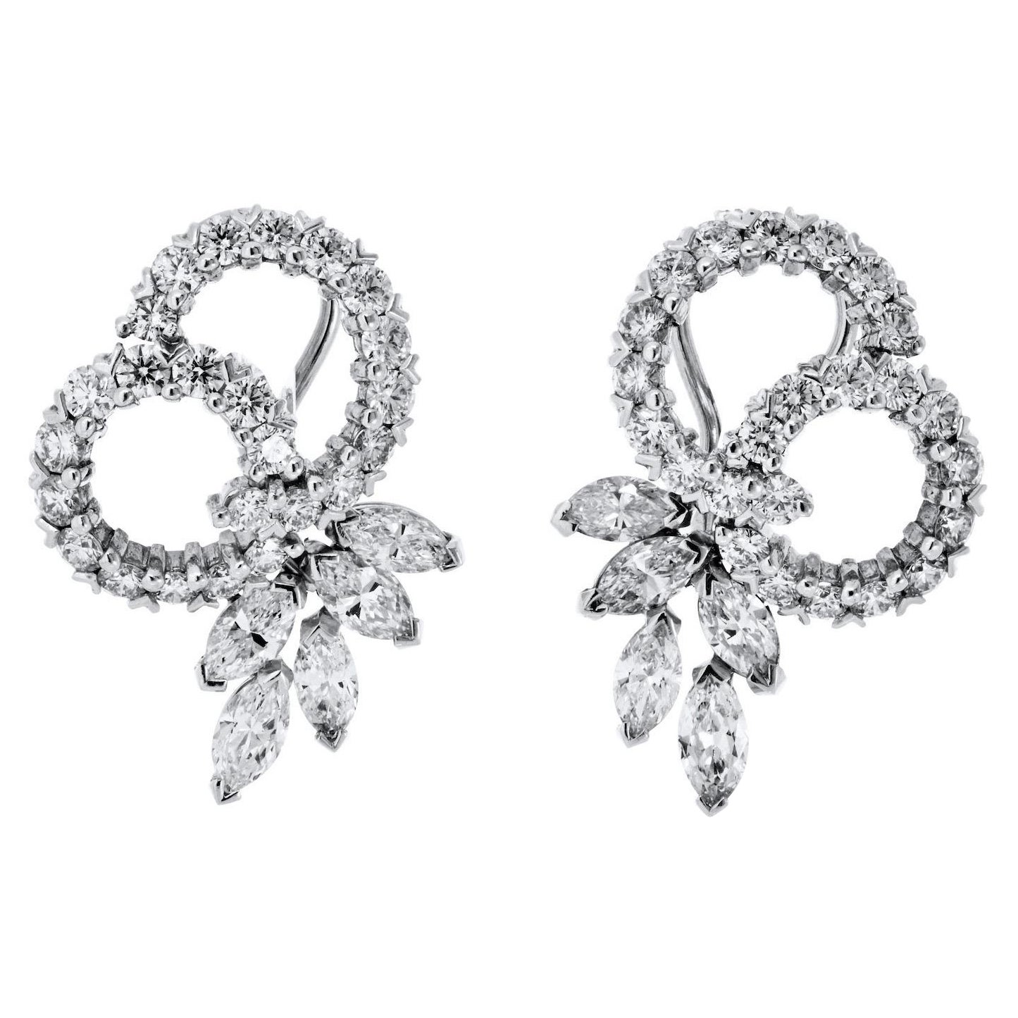 Boucles d'oreilles en or blanc 14K avec diamant 4.50cttw
