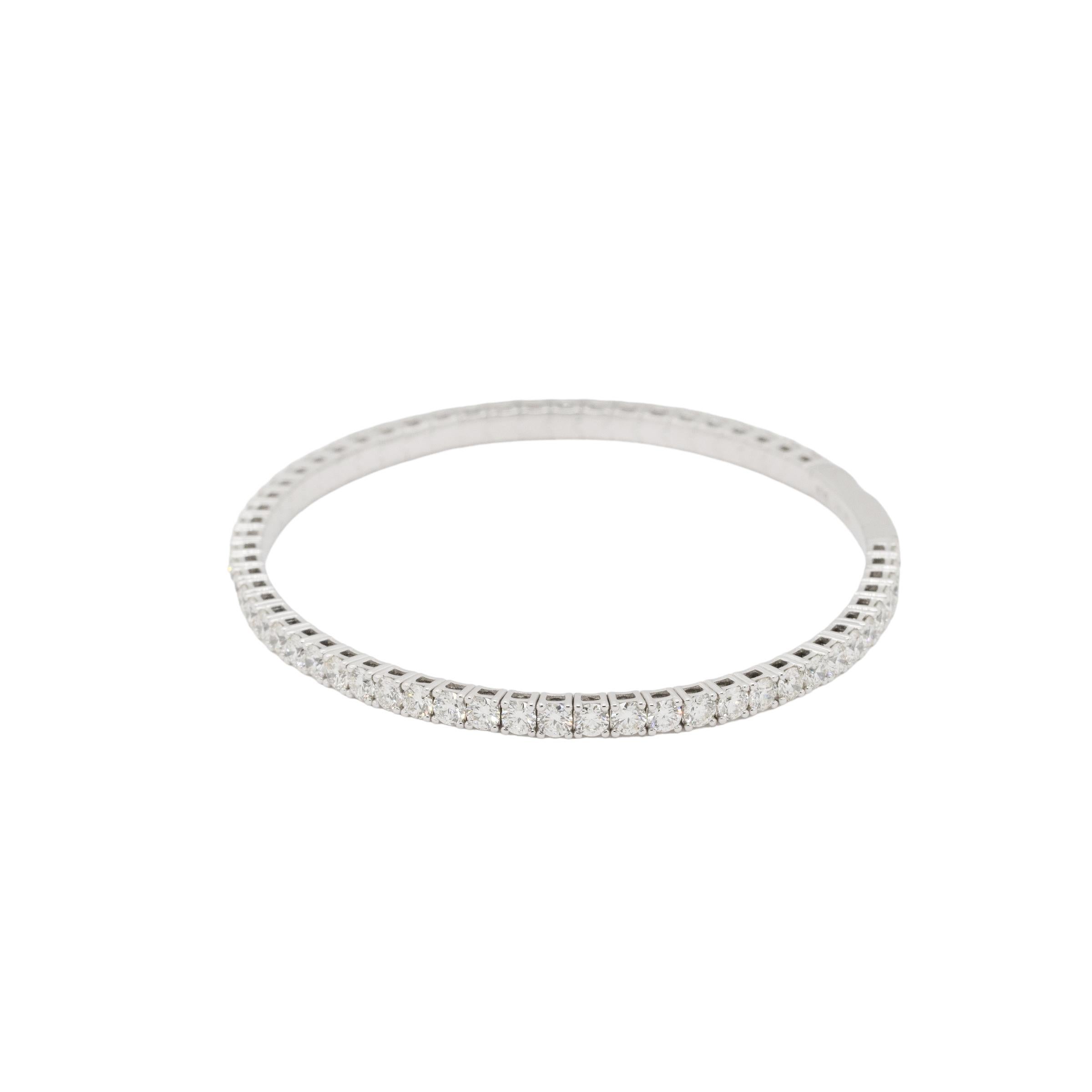 14k Weißgold 4,76 Karatw natürlicher Diamant Stretch-Armreif im Angebot 3