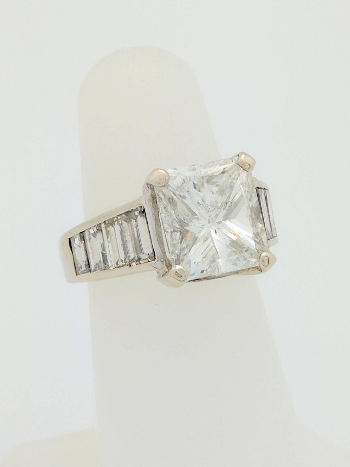 Contemporary 14 Karat White Gold 4.80 Carat Princess Cut Diamond Engagement Ring I1/G