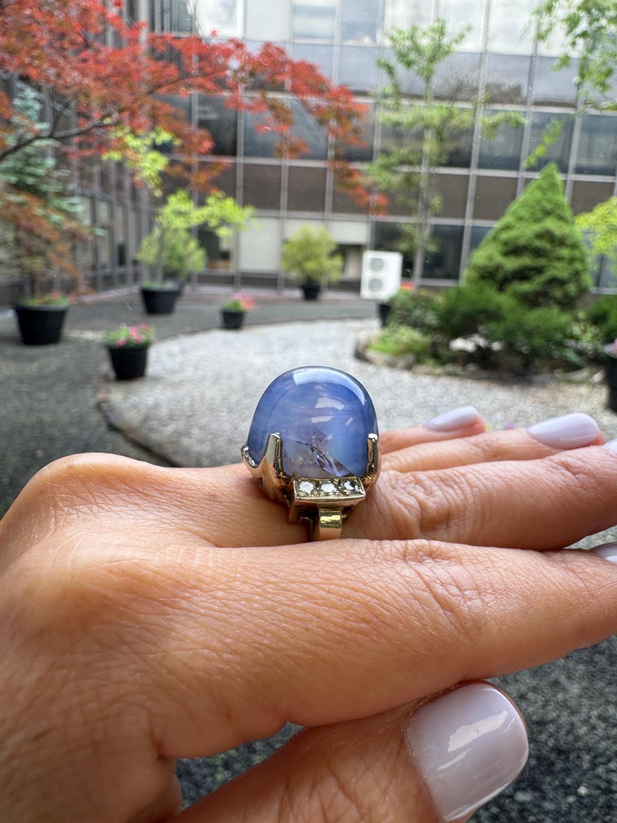 Ring aus 14 Karat Weißgold mit Sternsaphir und Diamant im Angebot 6