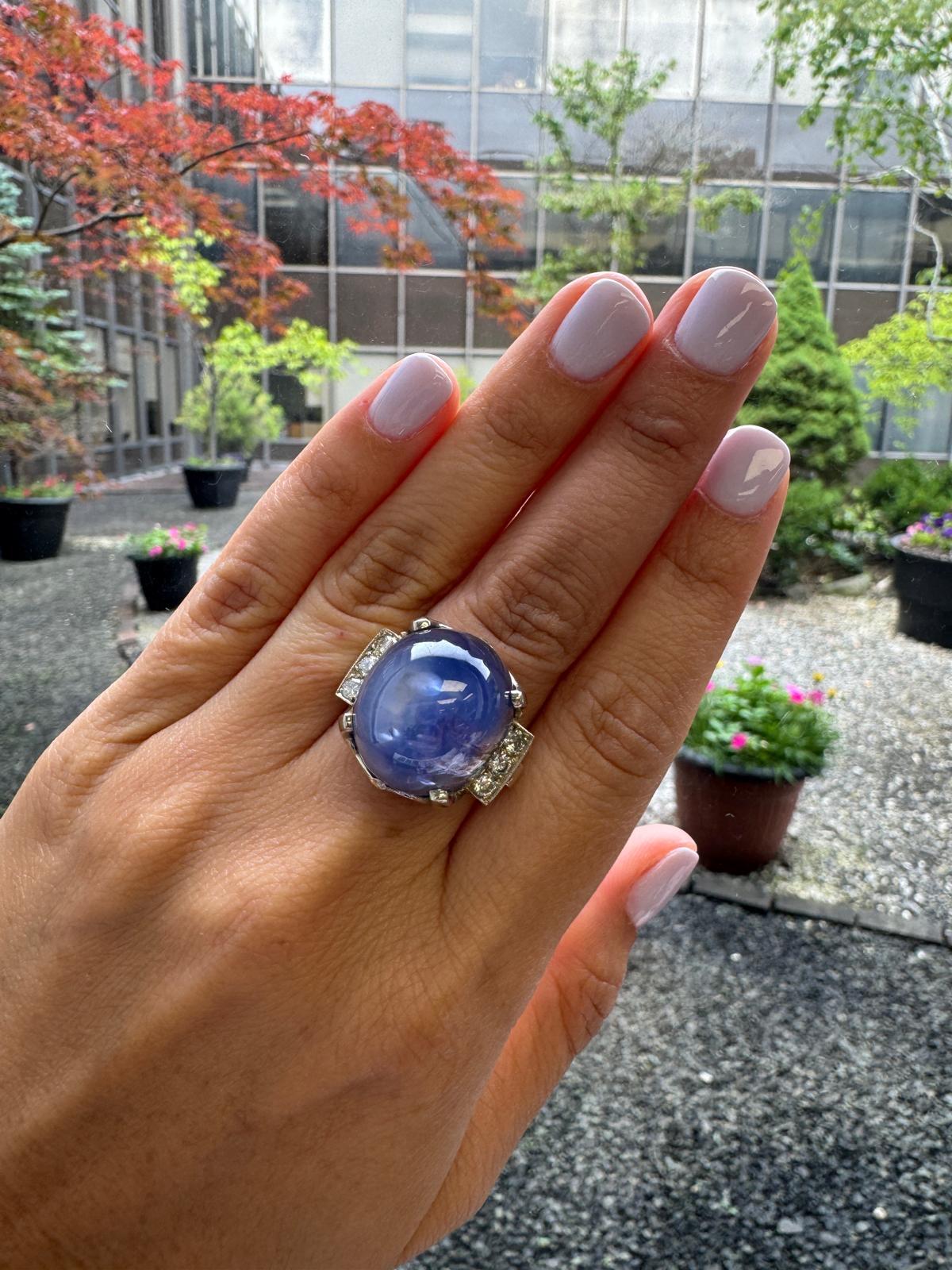 Ring aus 14 Karat Weißgold mit Sternsaphir und Diamant im Angebot 8