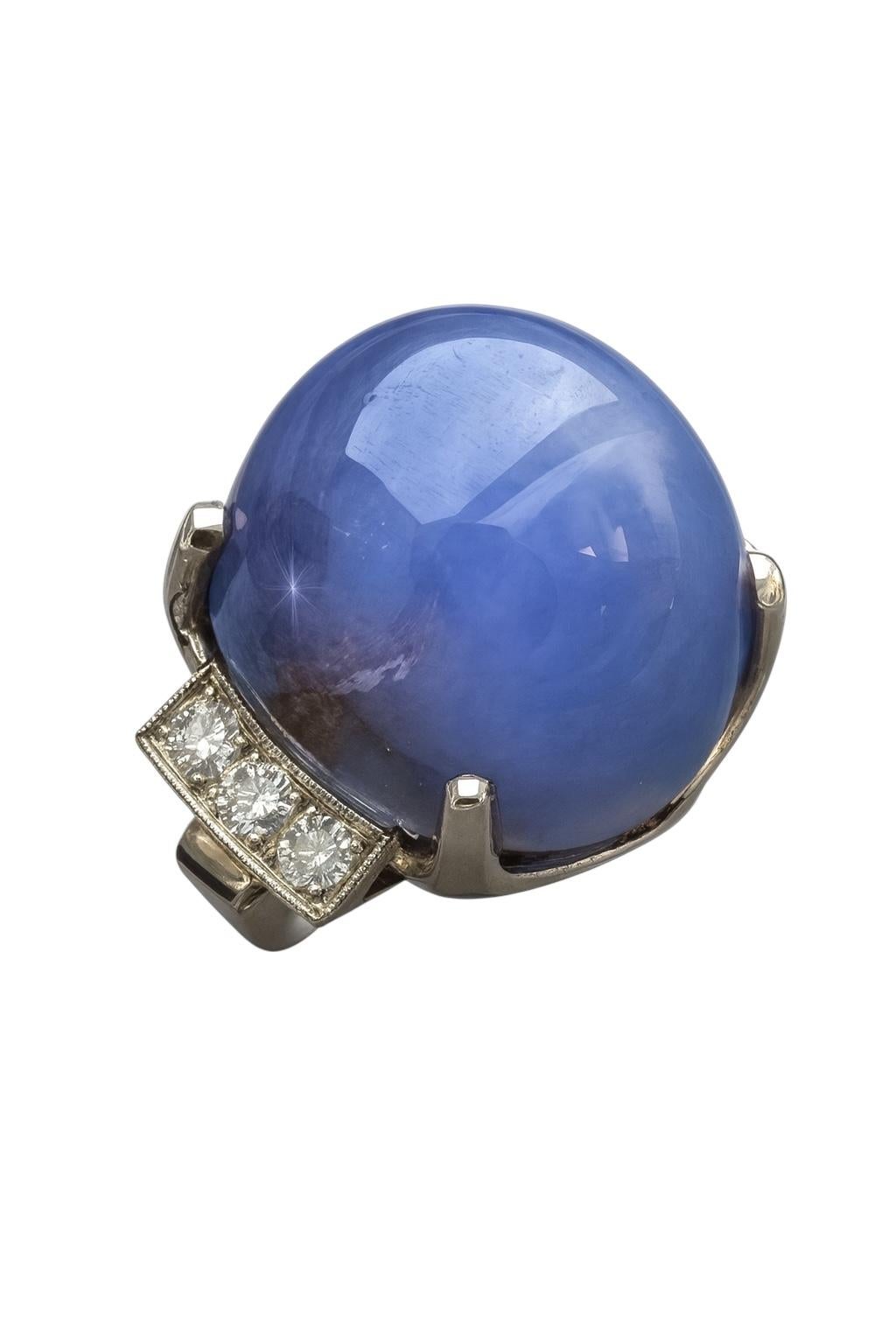 Ring aus 14 Karat Weißgold mit Sternsaphir und Diamant Damen im Angebot