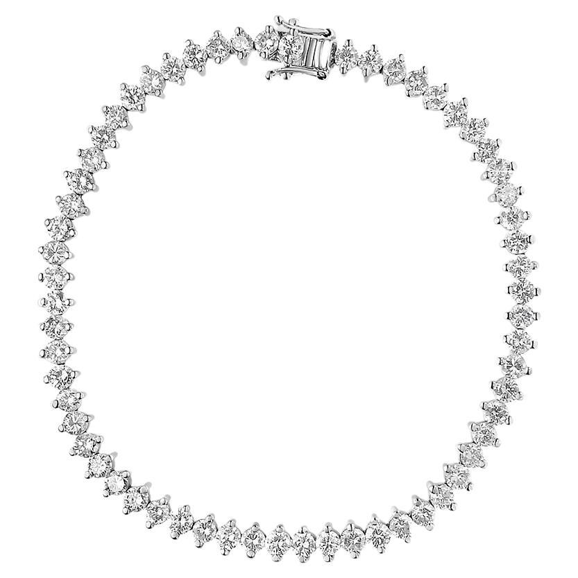 14K White Gold 5 1/2 Carat Round Diamond 2-Prong Tennis Bracelet For Sale