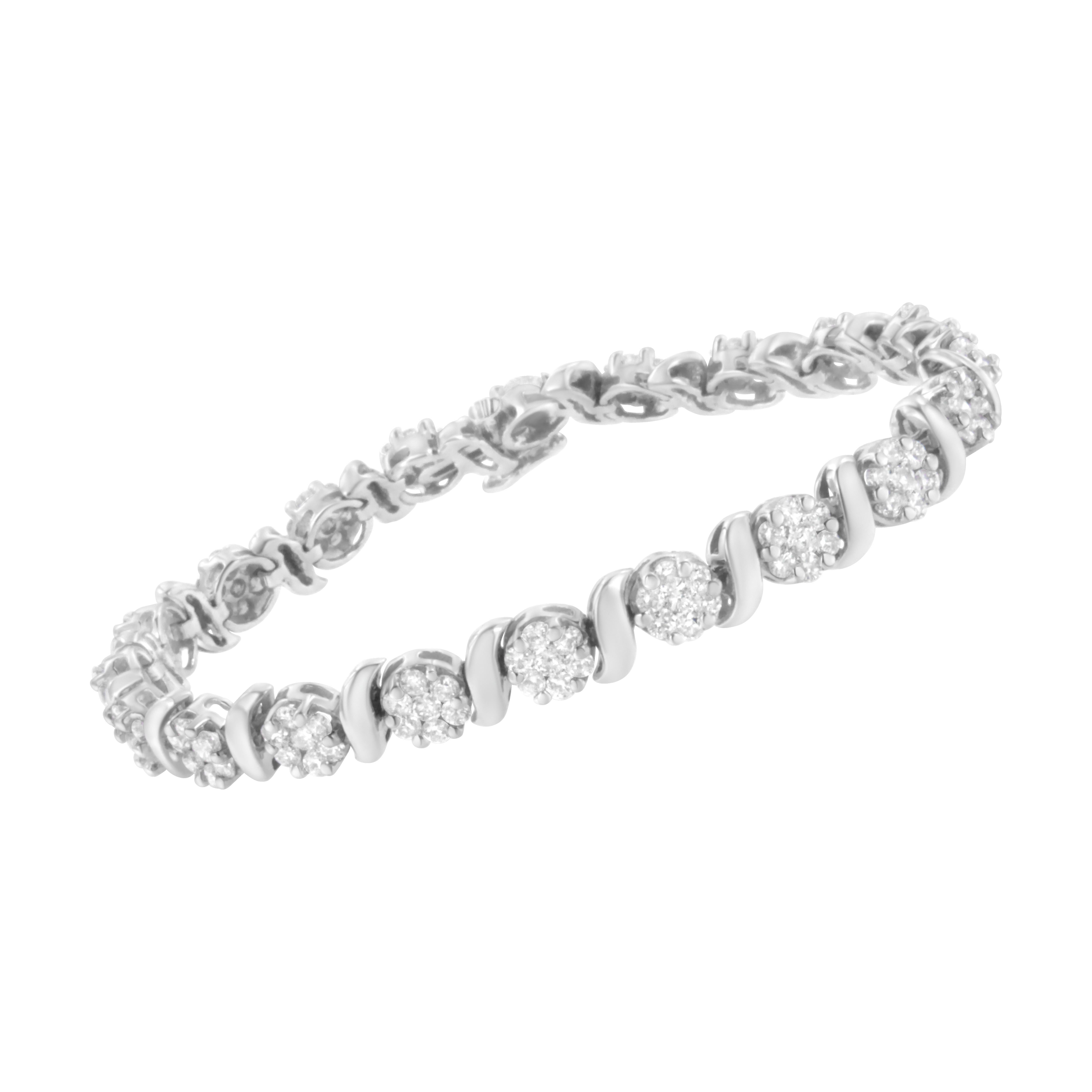 Contemporain Bracelet tennis à maillons en or blanc 14 carats avec grappes de diamants en forme de S et de diamants de 5 1/4 carats en vente