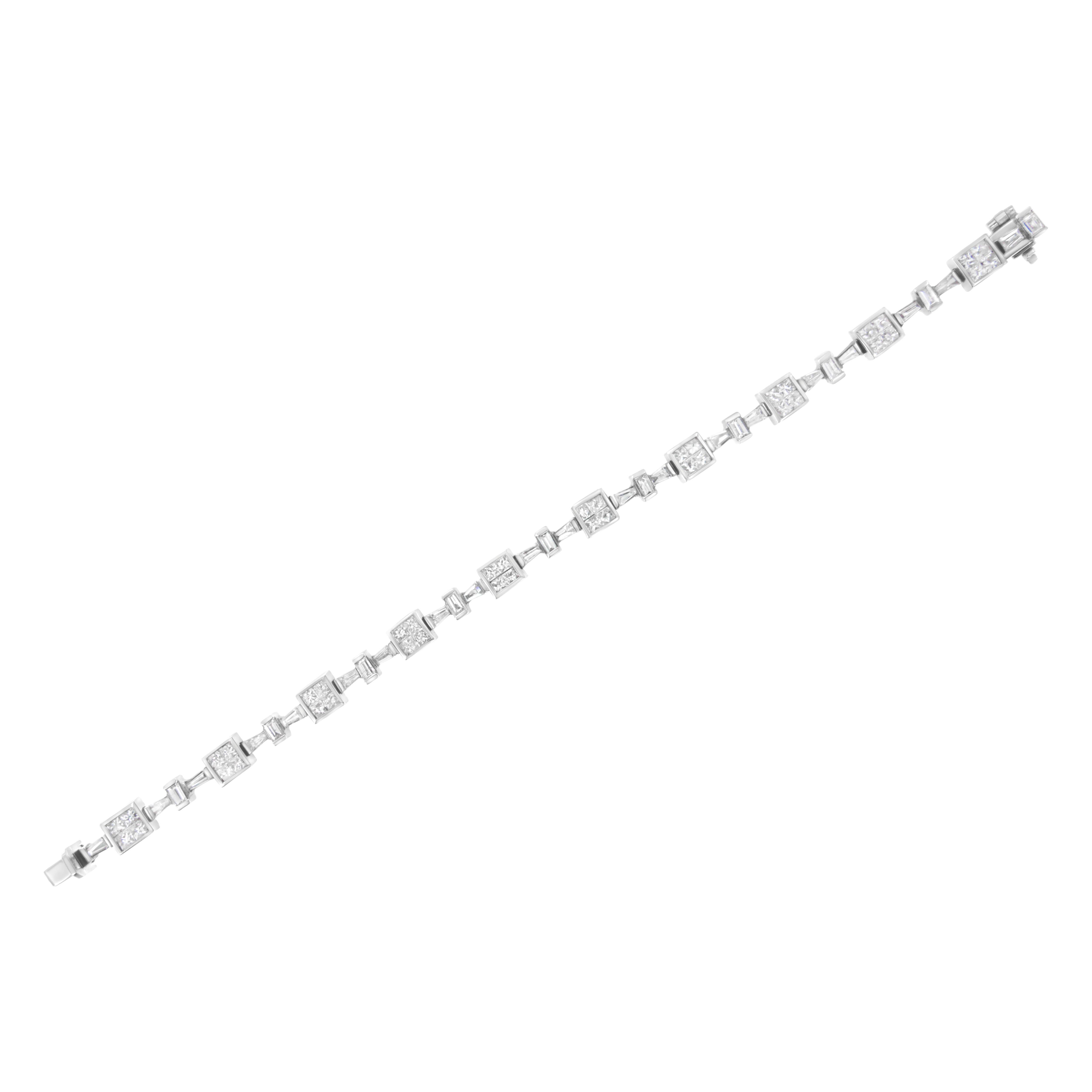 14k White Gold 5 3/4 Carat Diamond Tennis Bracelet In New Condition For Sale In New York, NY