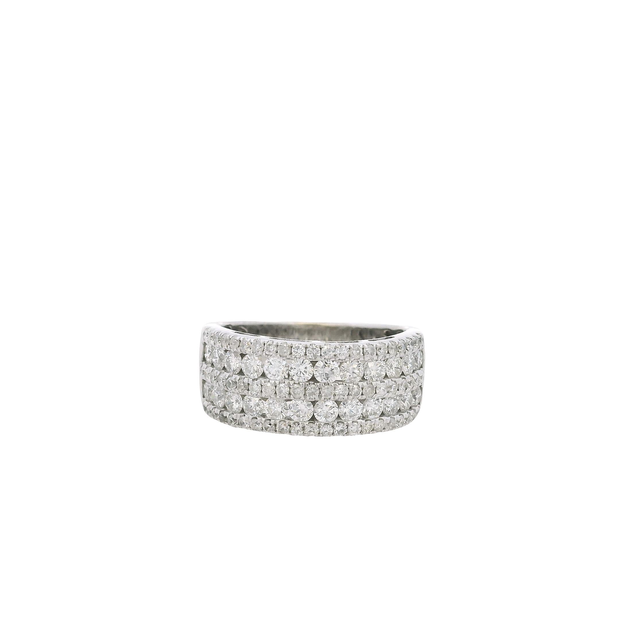 Jonc en or blanc 14k 5 Row 1.25ctw Diamond Wedding Band en vente 4