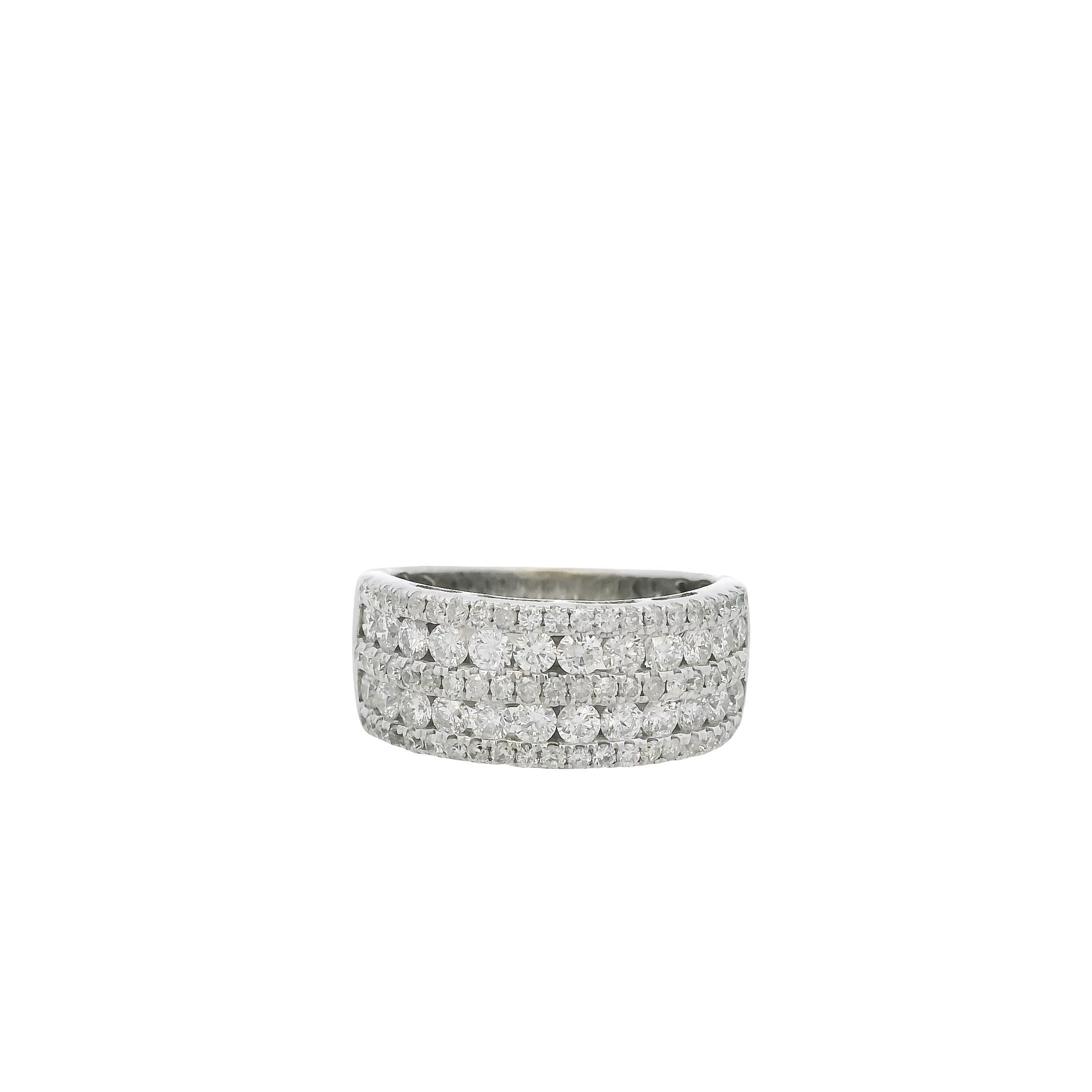 Jonc en or blanc 14k 5 Row 1.25ctw Diamond Wedding Band en vente 2