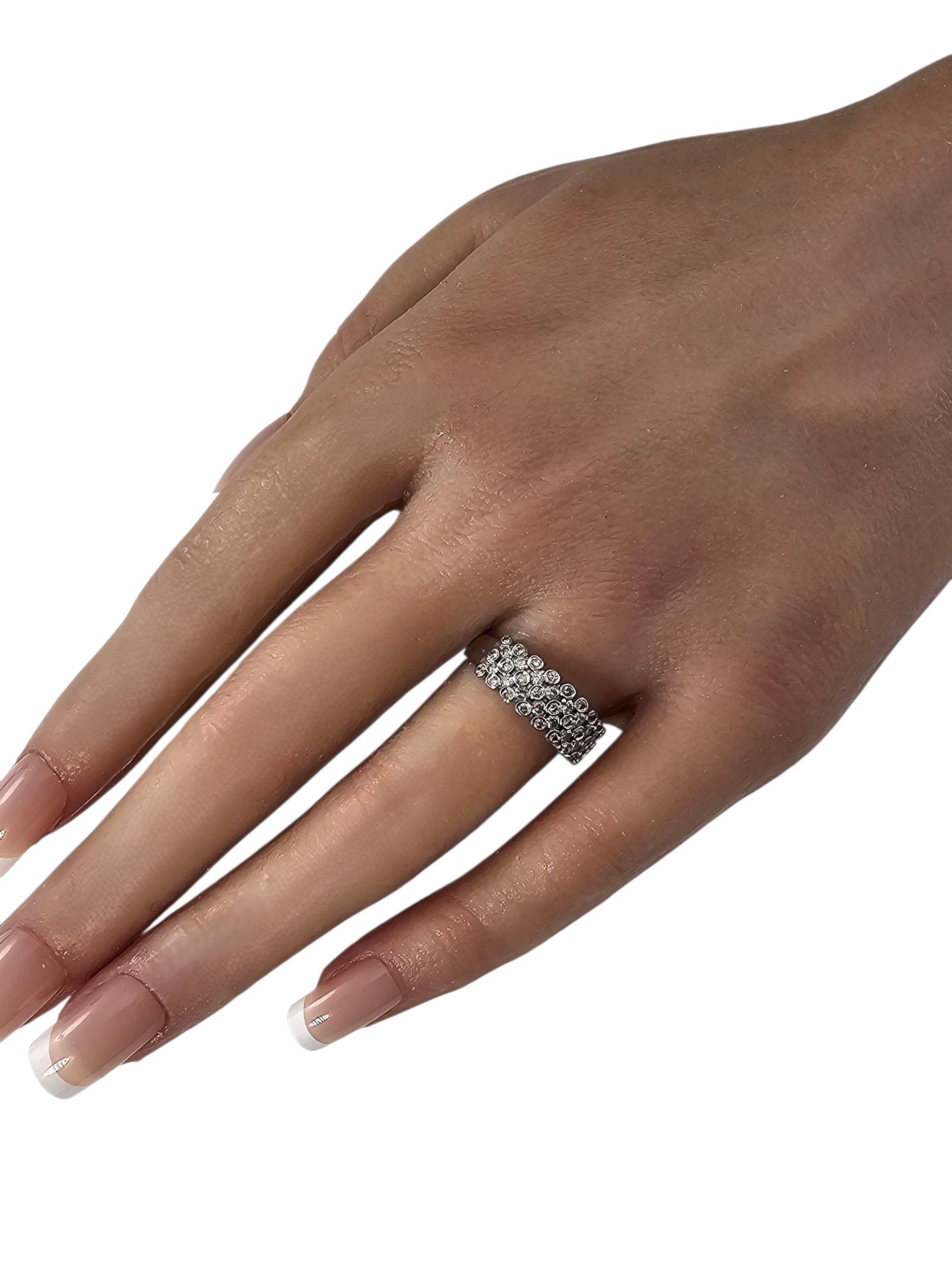 Anello a fascia con 5 file di diamanti in oro bianco 14K misura 6,75 #23744 in vendita 1