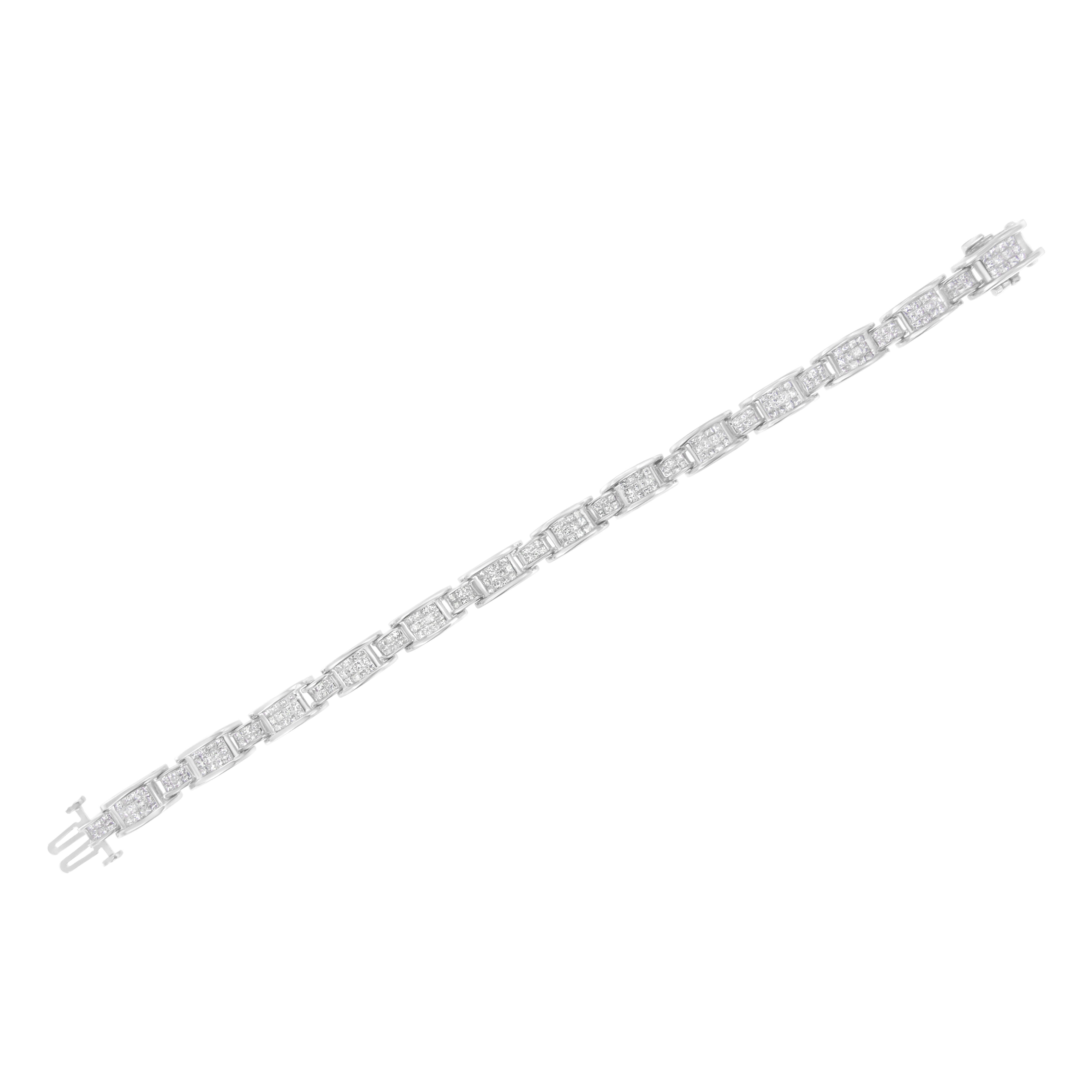 Women's 14K White Gold 5.0 Carat Diamond Alternating Size D Shaped Link Tennis Bracelet For Sale
