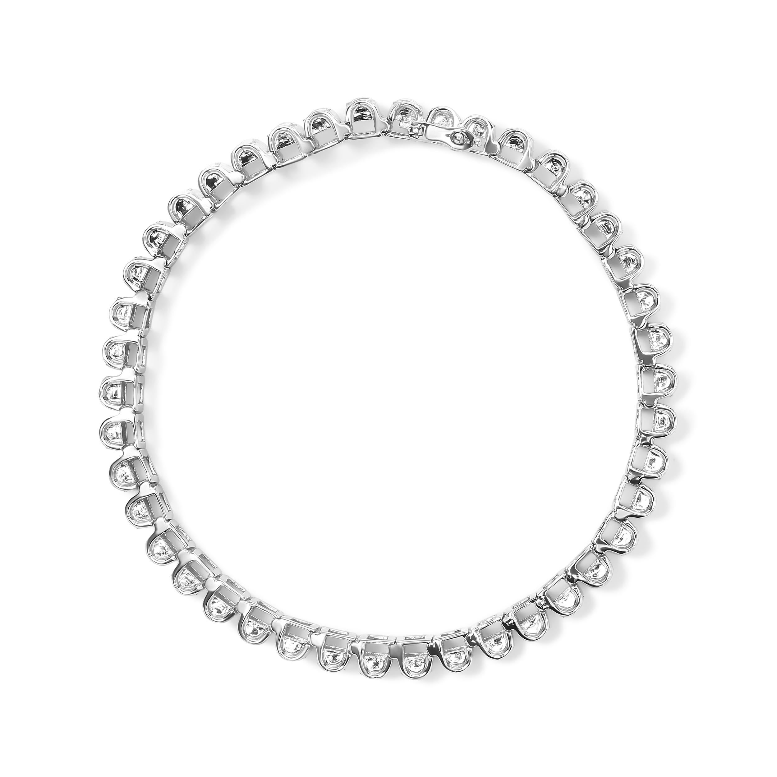 Modern 14K White Gold 5.0 Carat Square White Diamond Invisible Set Link Tennis Bracelet For Sale