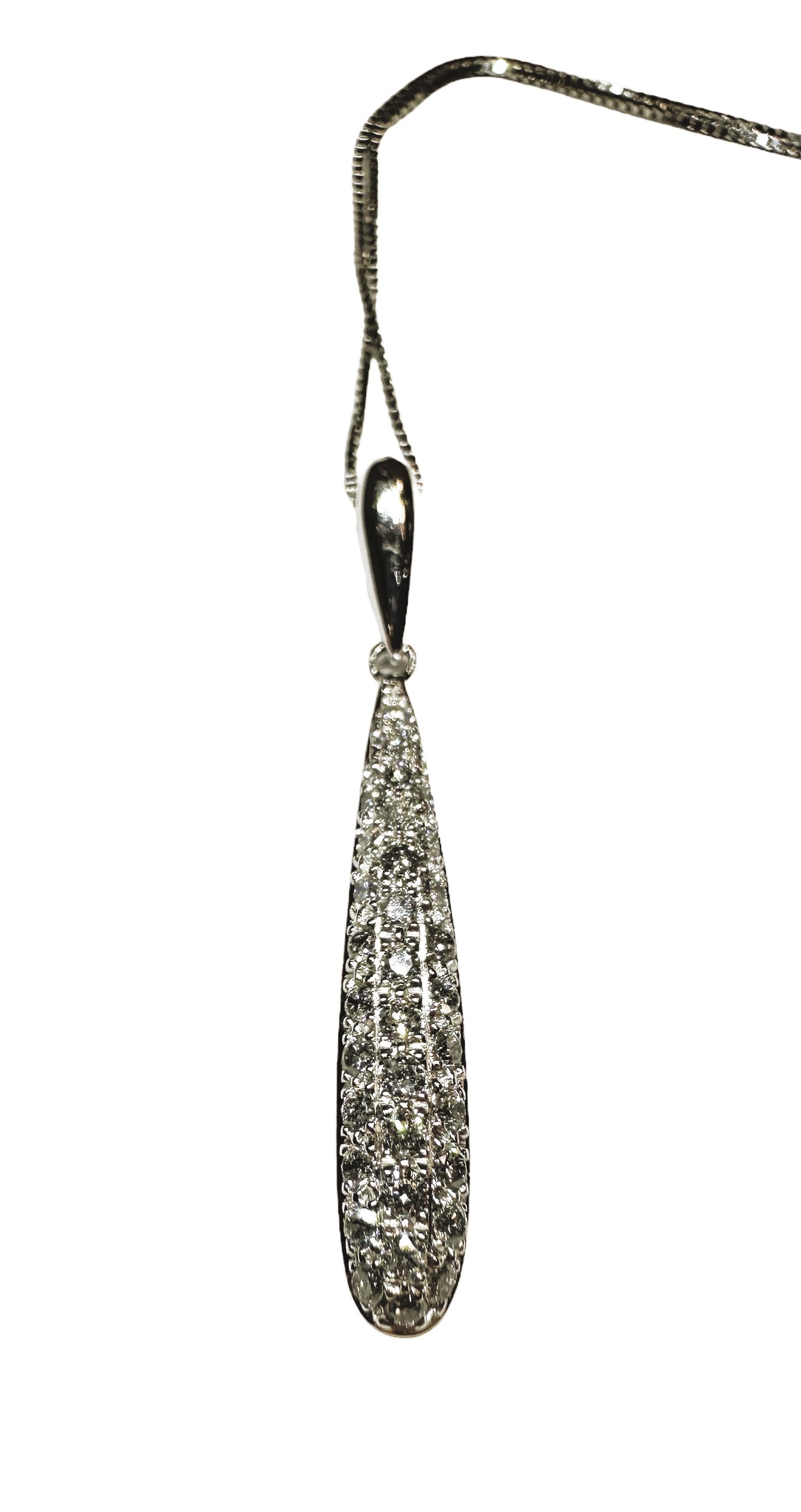 14 Karat White Gold .50 Carat Natural Diamond Drop Pendant Necklace 17