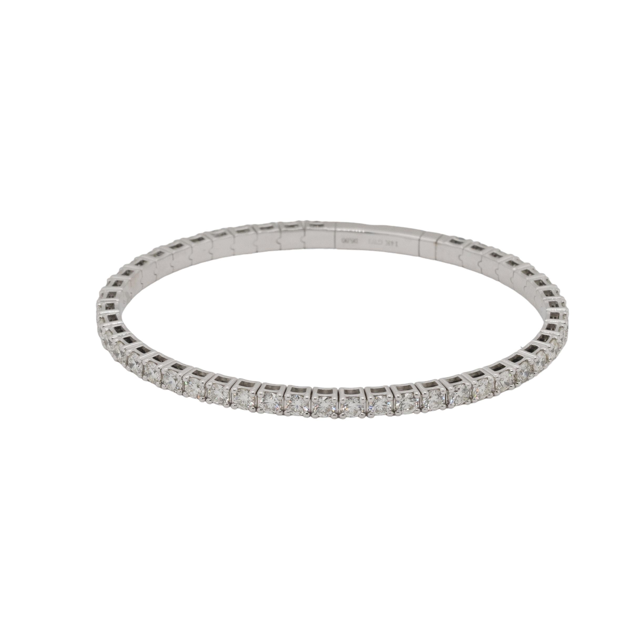 Brazalete de oro blanco de 14 quilates con diamantes naturales de 5,0 ctw estilo tenis elástico en venta 2