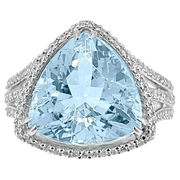 14K White Gold 5.61cts Aquamarine and Diamond Ring, Style# R3657 For Sale