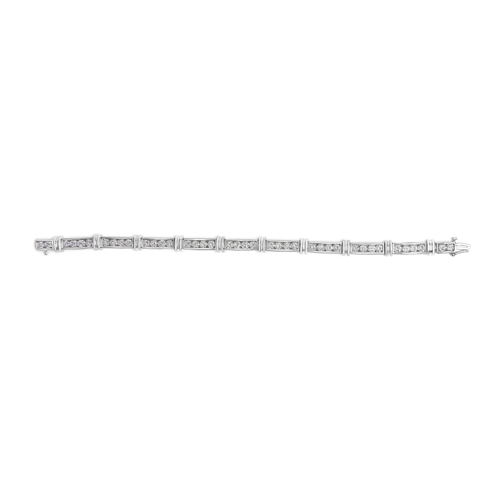 Modern 14K White Gold 6 3/4 Cttw Diamond 4 Stone Link Bracelet For Sale