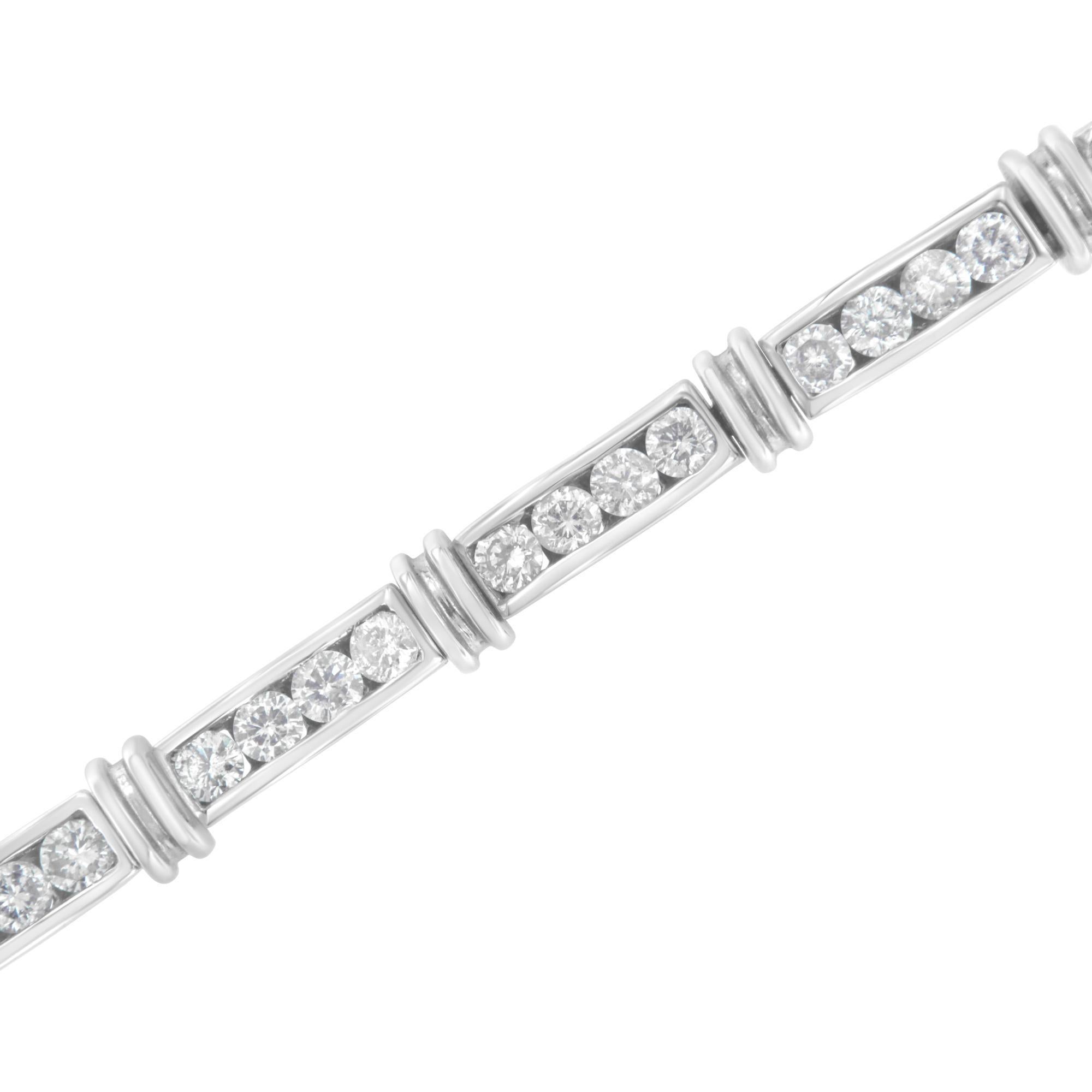Round Cut 14K White Gold 6 3/4 Cttw Diamond 4 Stone Link Bracelet For Sale