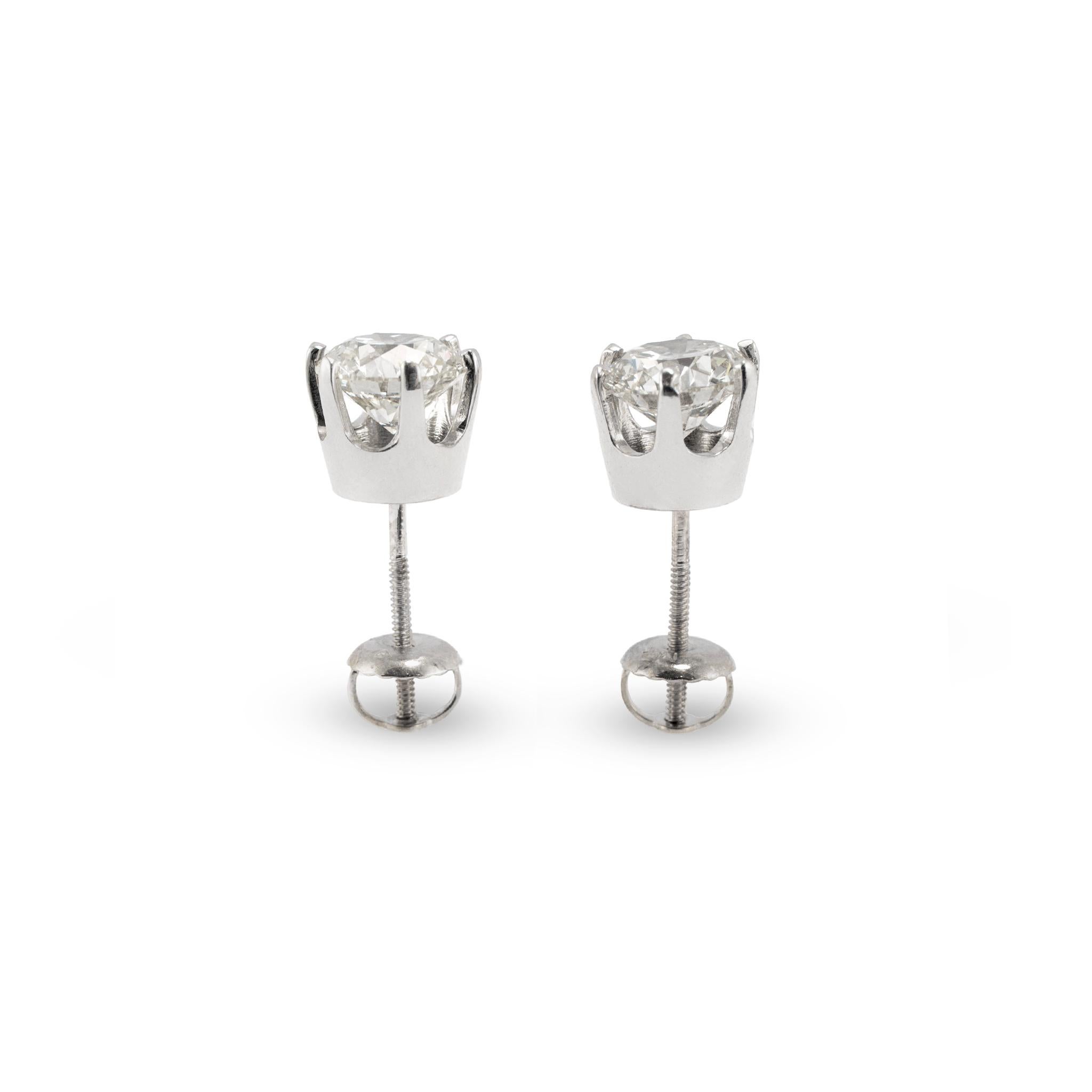 Donna Orecchini con diamanti rotondi da 2,60 carati in oro bianco 14K a 6 punte con chiusura a vite in vendita