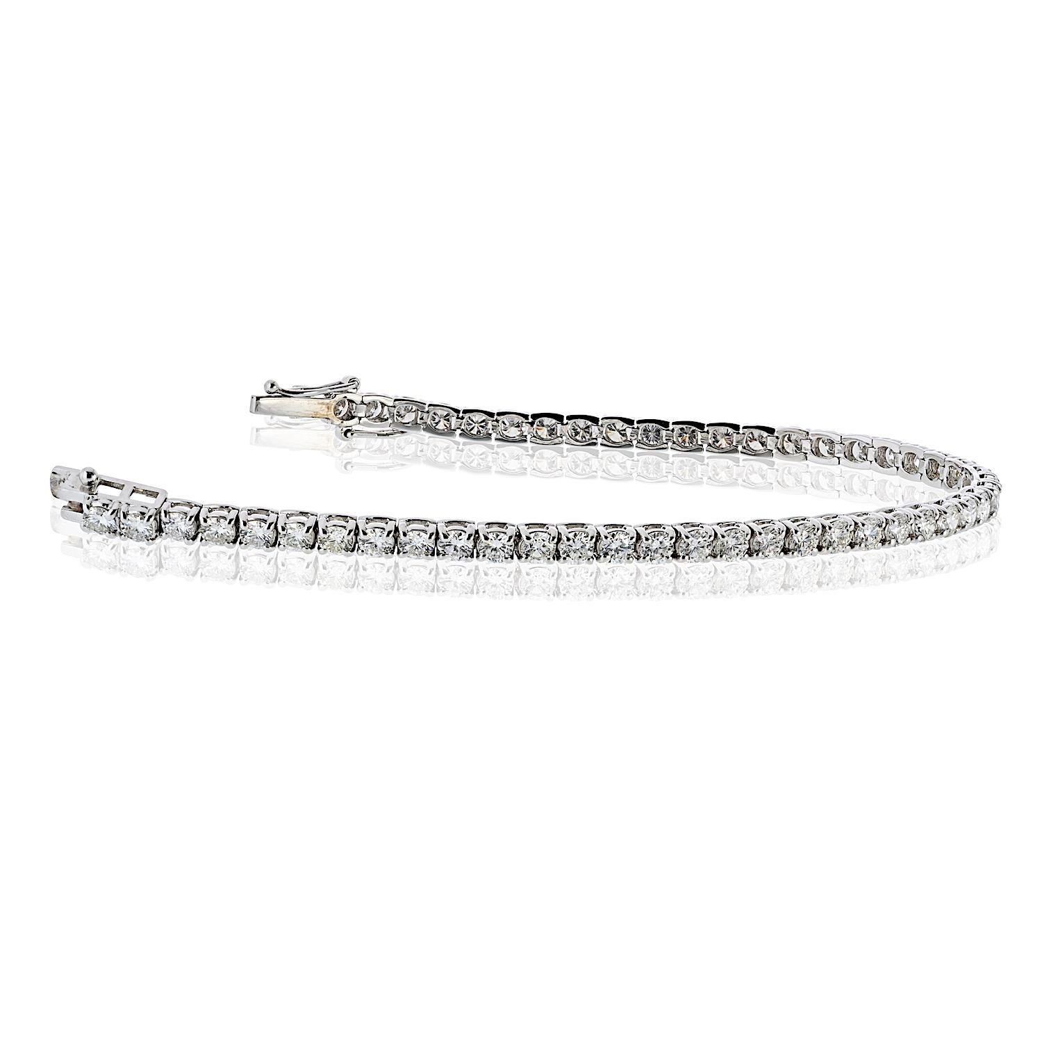 Round Cut 14K White Gold 6.37cttw Round Diamond Tennis Bracelet For Sale
