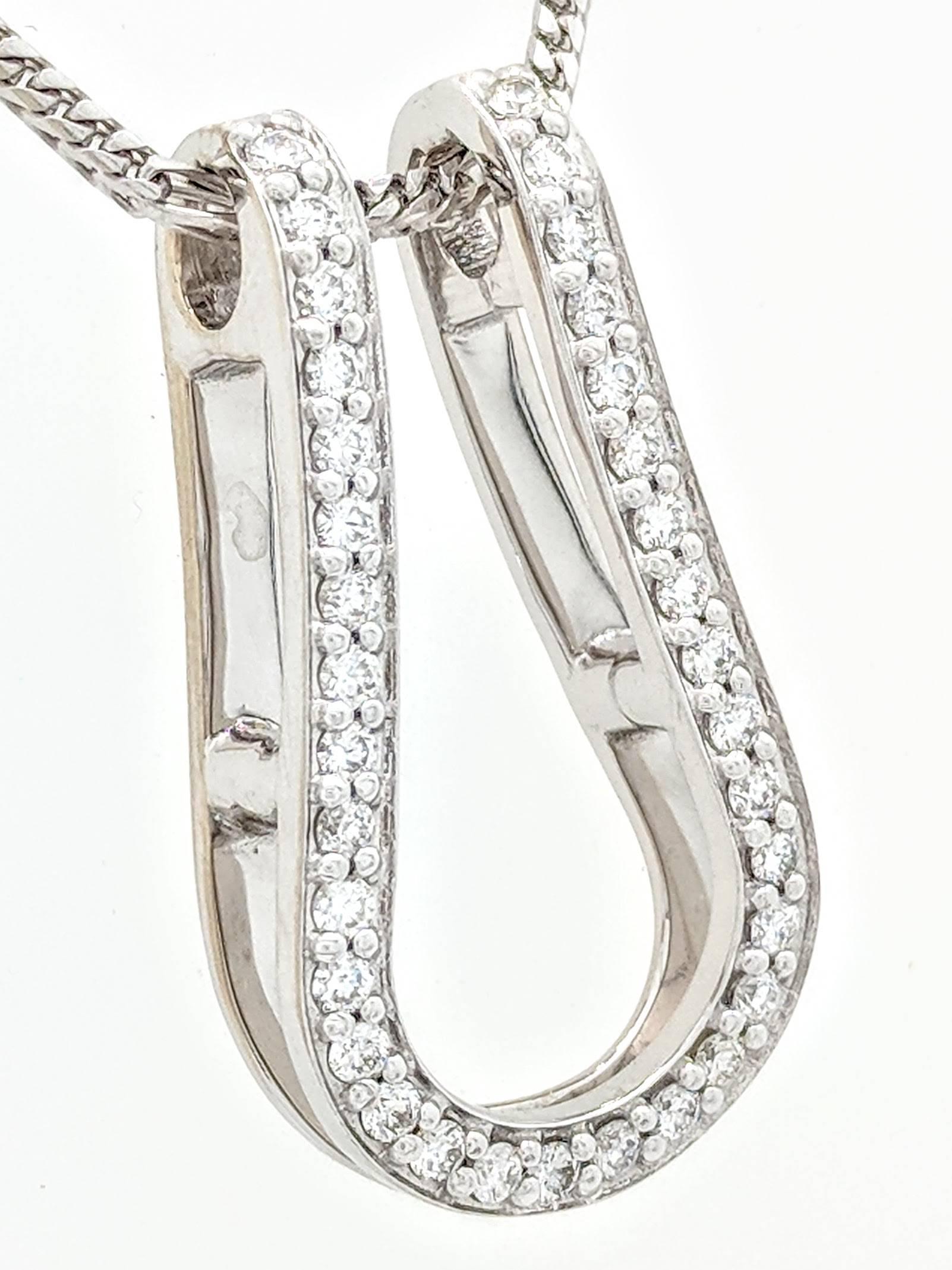 14 Karat White Gold .68 Carat Diamond Horseshoe Pendant Necklace In Excellent Condition In Gainesville, FL