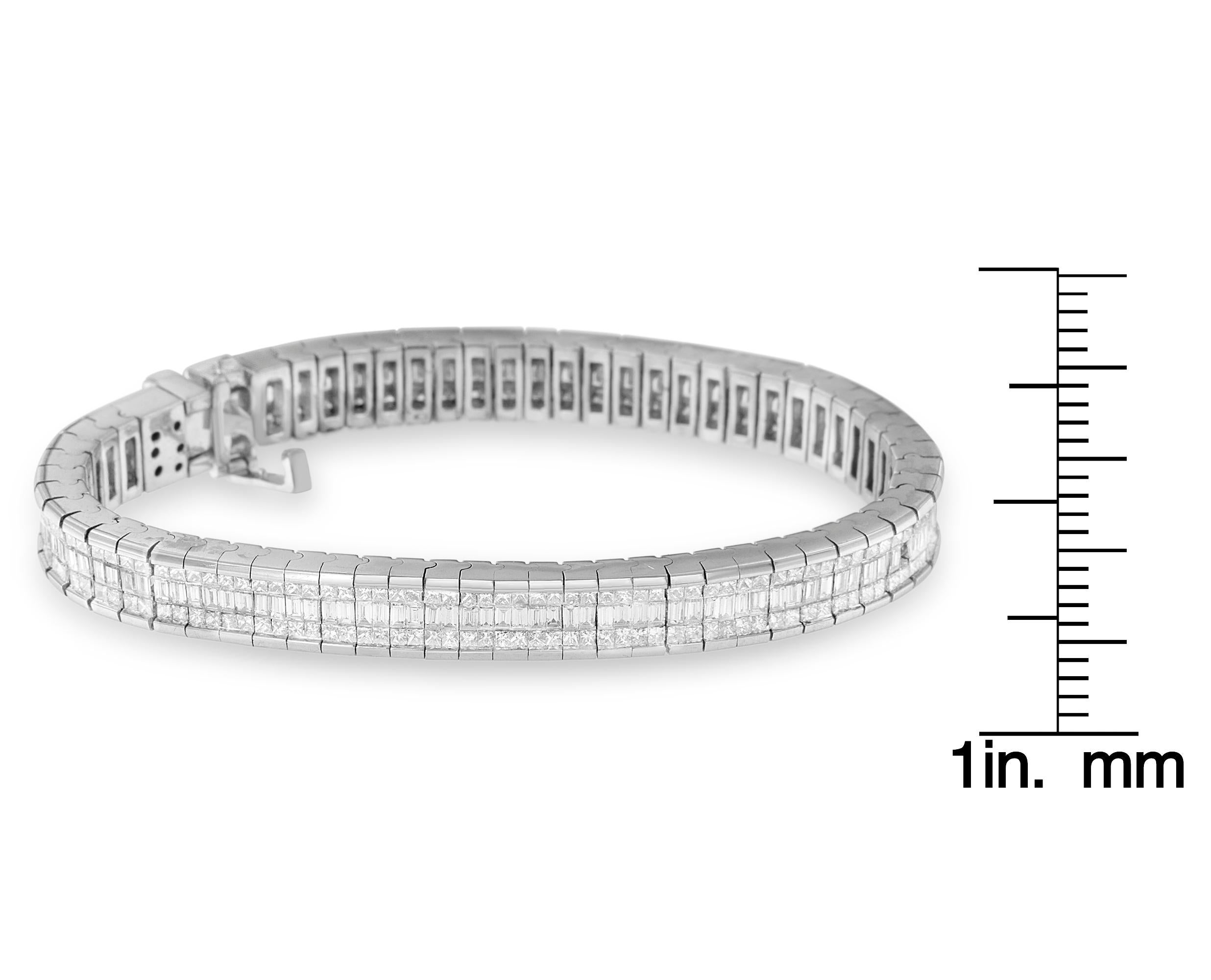 14k White Gold 7 7/8 Carat Princess and Baguette Diamond Eternity Bracelet Corte princesa en venta