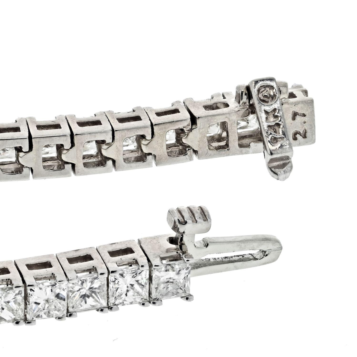 Moderne Bracelet de tennis en or blanc 14K avec diamant taille princesse de 7,00 carats en vente