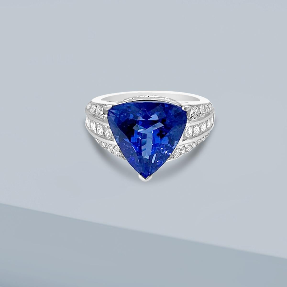 Trillion Cut 14K White Gold 7.06cts Tanzanite and Diamond Ring. Style# R1663 For Sale