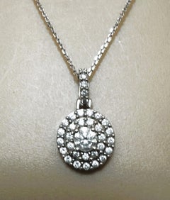 Collier en or blanc 14K avec pendentif halo en diamant de 0,73 carat 18 pouces
