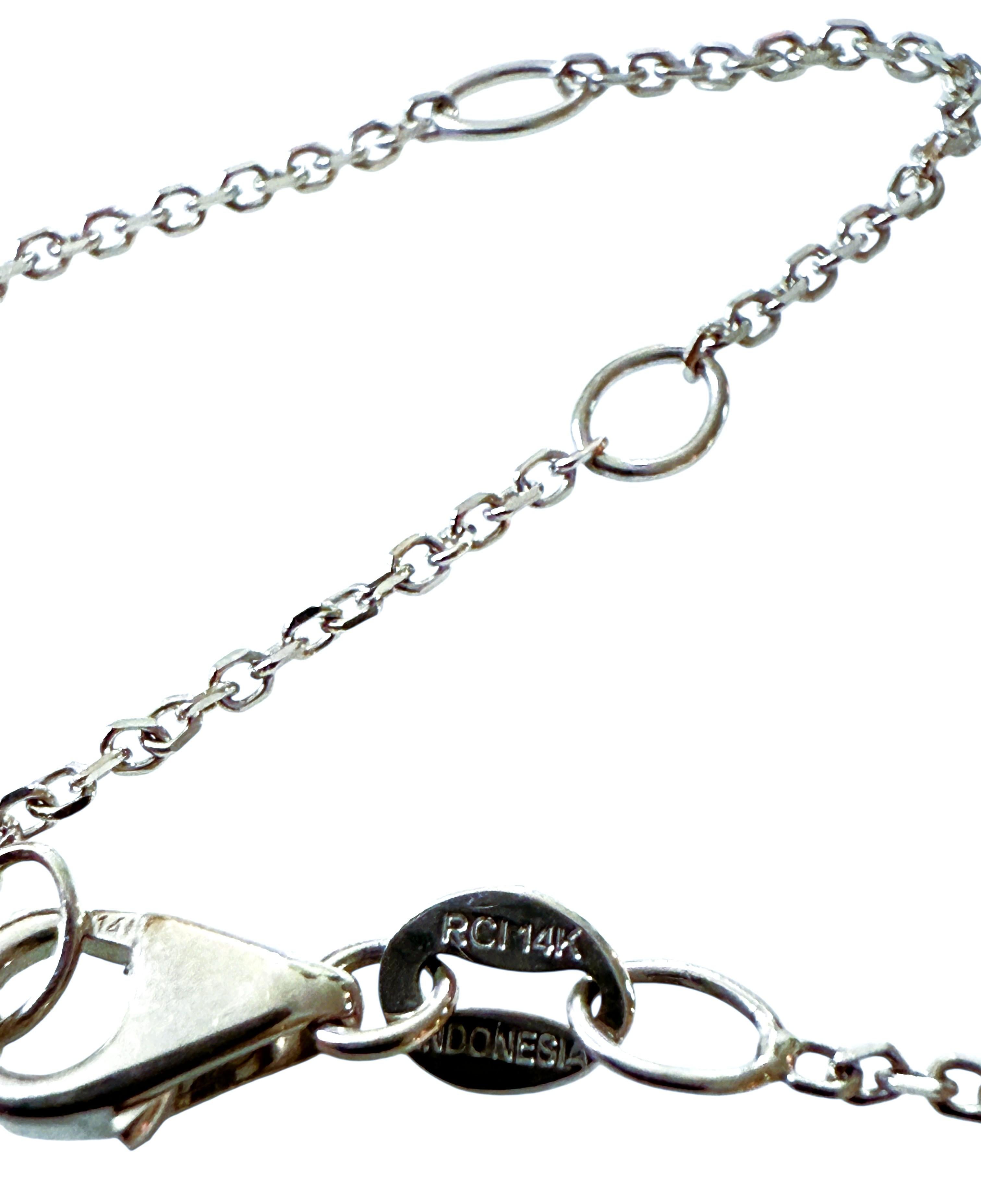Collier en or blanc 14K avec pendentif halo en diamant de 0,73 carat 18 pouces en vente 2