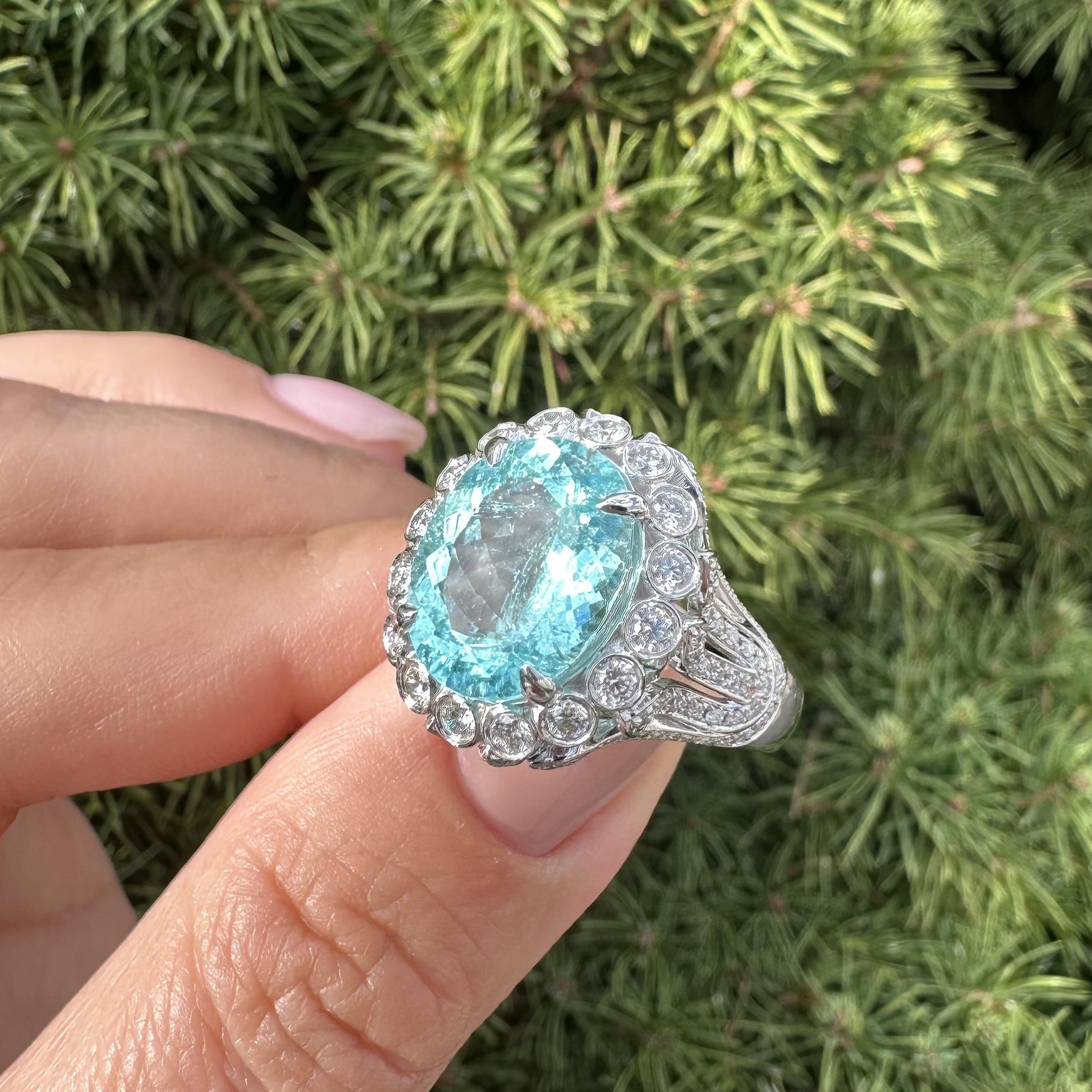 Bague en or blanc 14k 7.68ctw GIA Paraiba Green Blue Tourmaline Diamond Statement Ring en vente 10