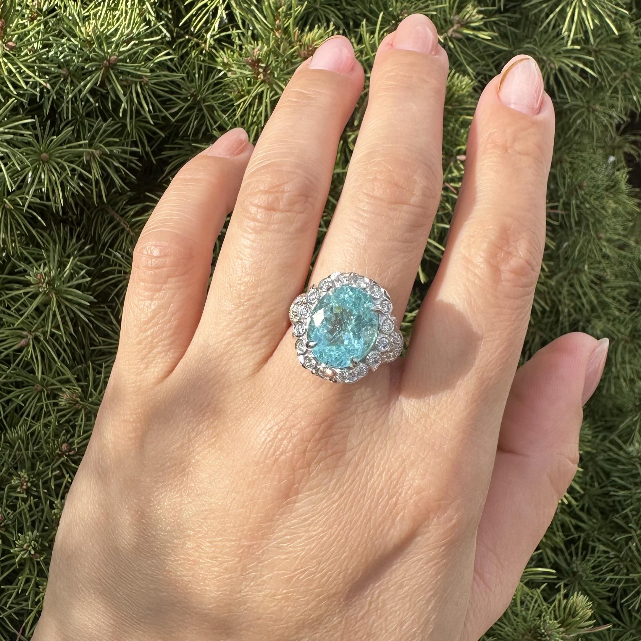 Bague en or blanc 14k 7.68ctw GIA Paraiba Green Blue Tourmaline Diamond Statement Ring en vente 11