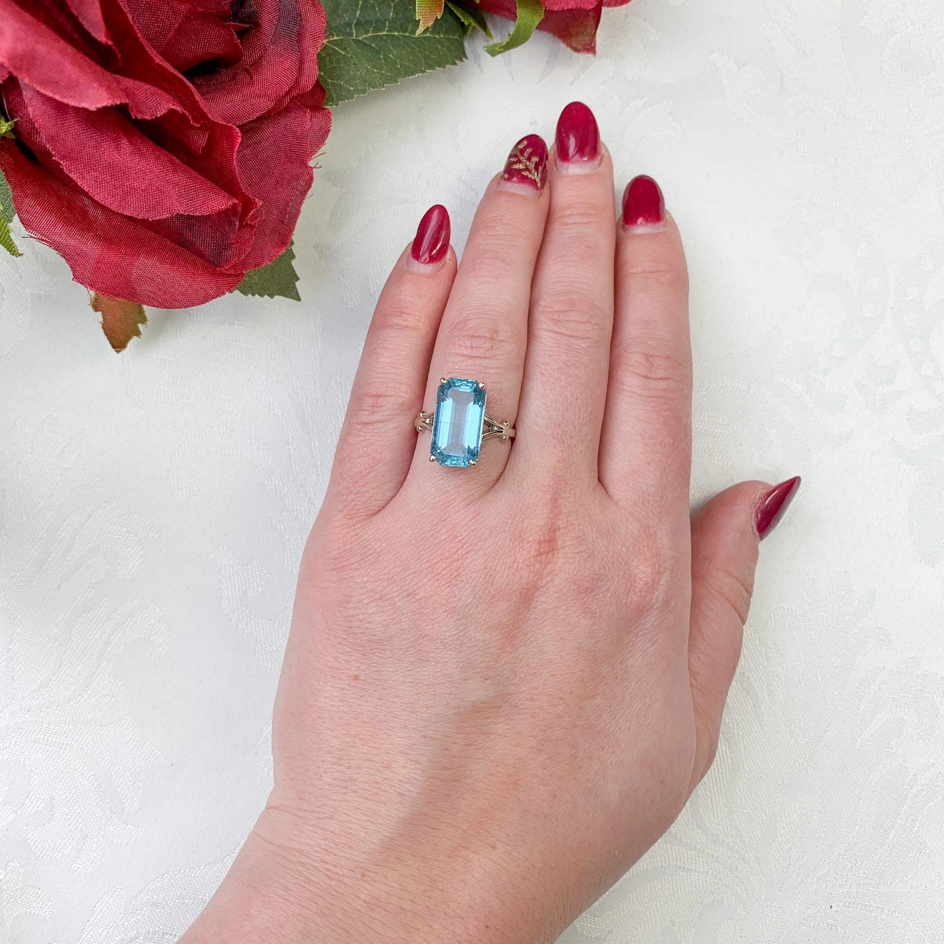 14K White Gold 7.92 carat Aquamarine Ring Size 8 For Sale 1