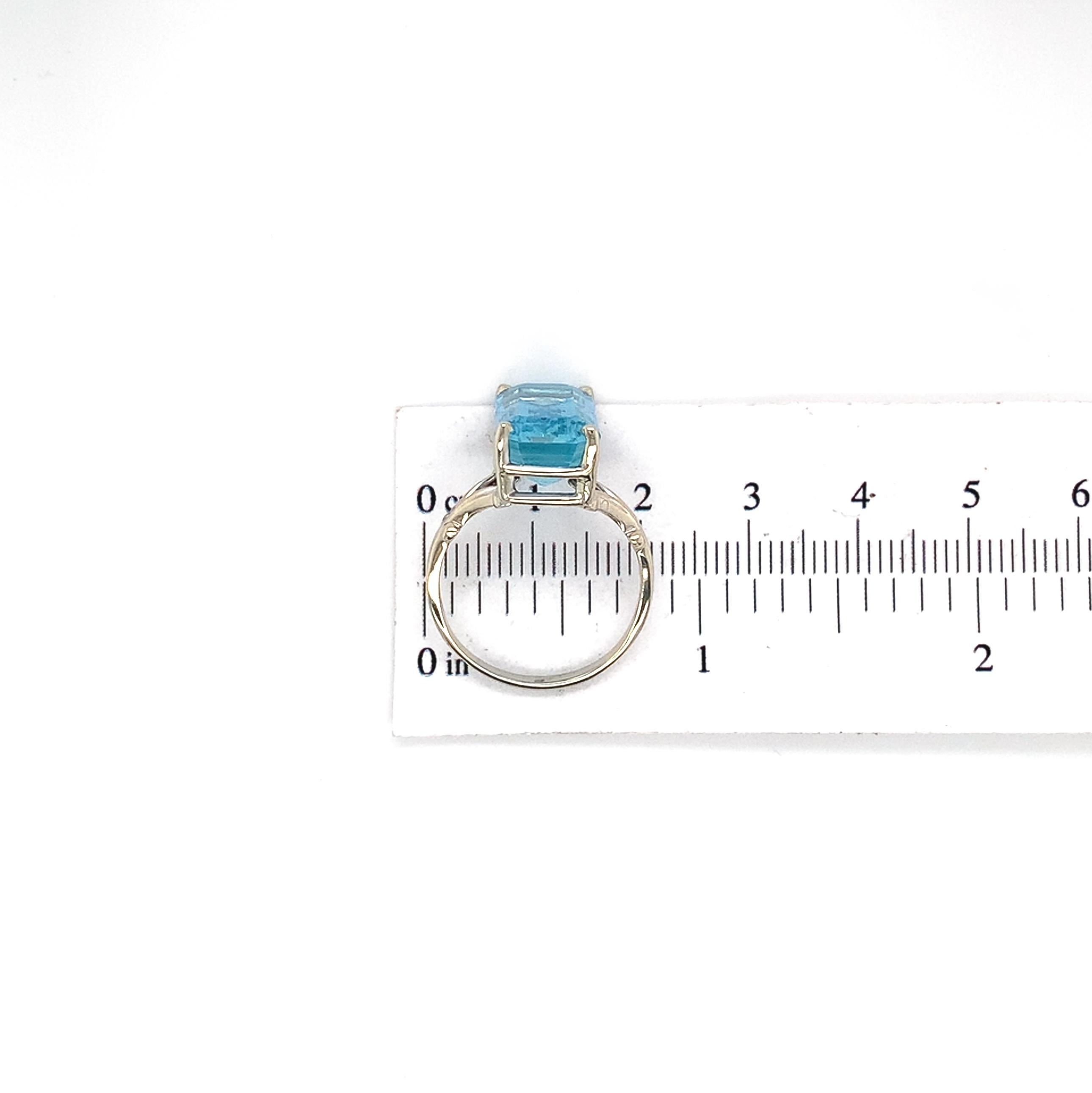 14K White Gold 7.92 carat Aquamarine Ring Size 8 For Sale 3