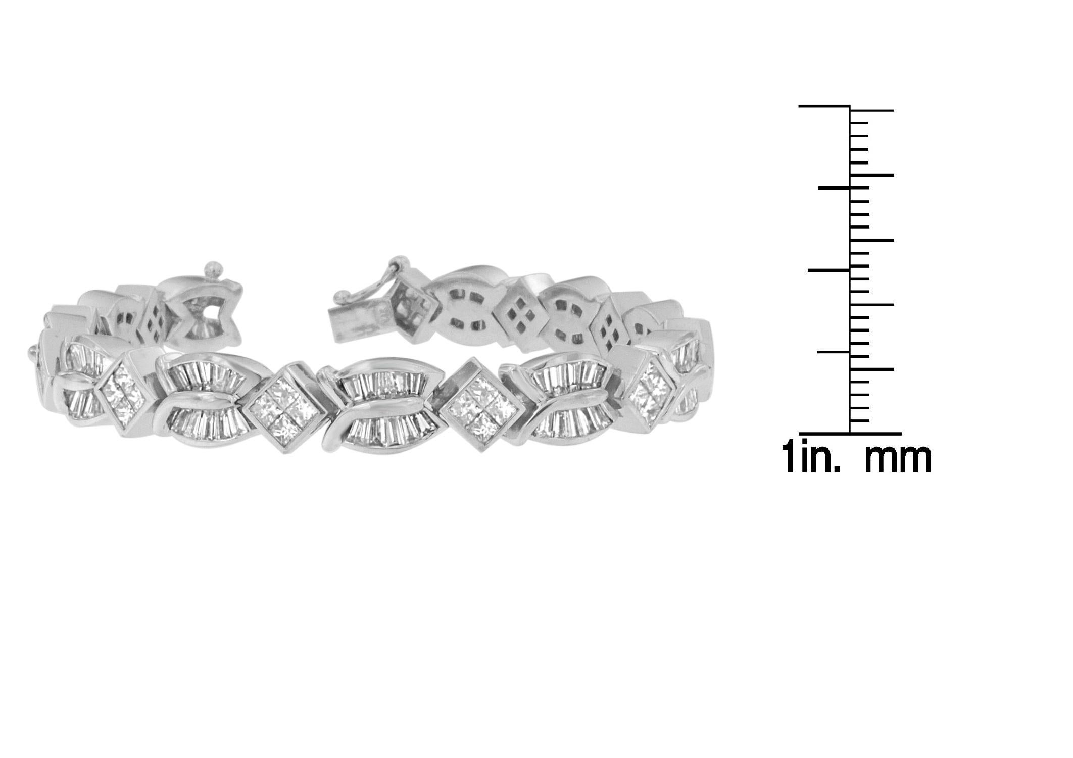 14K White Gold 8 5/8 Carat Princess and Baguette Diamond Geo-Twist Bracelet Corte baguette en venta