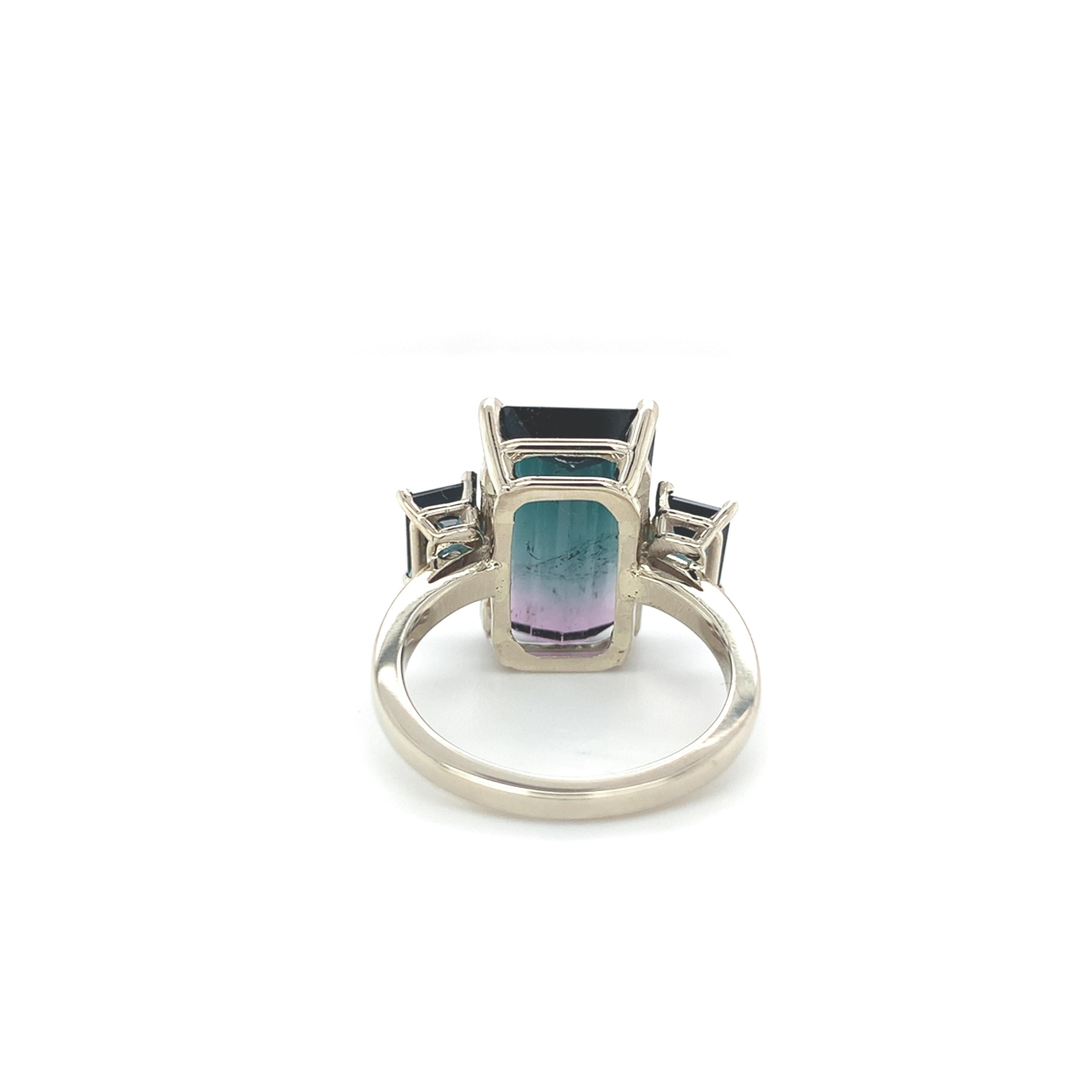 Women's 14K White Gold 8.07 carat Bi-color Teal and Purple Tourmaline Ring For Sale