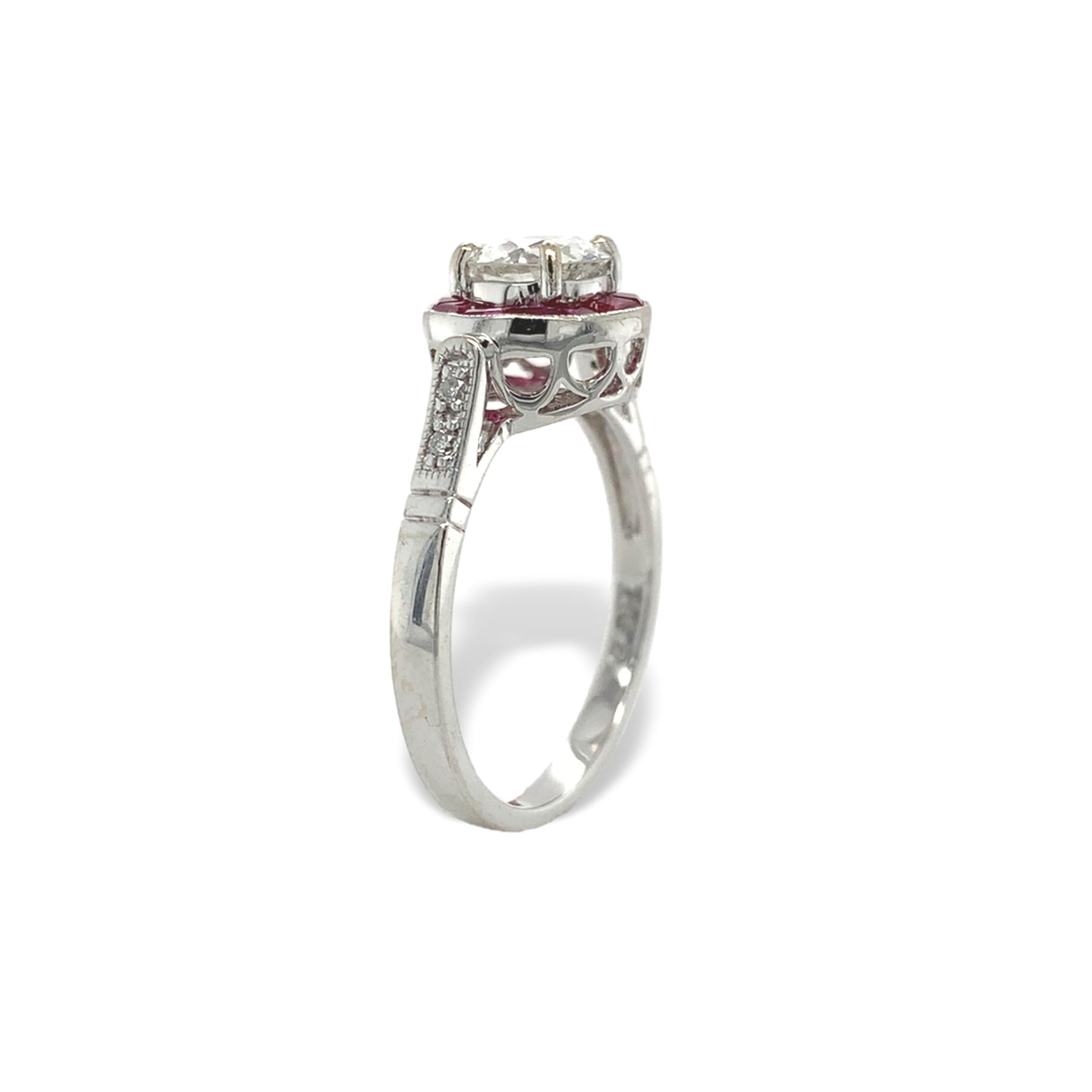 14K White Gold .80ct European Cut Diamond Ring with Ruby Halo size 6.75 Corte europeo antiguo en venta
