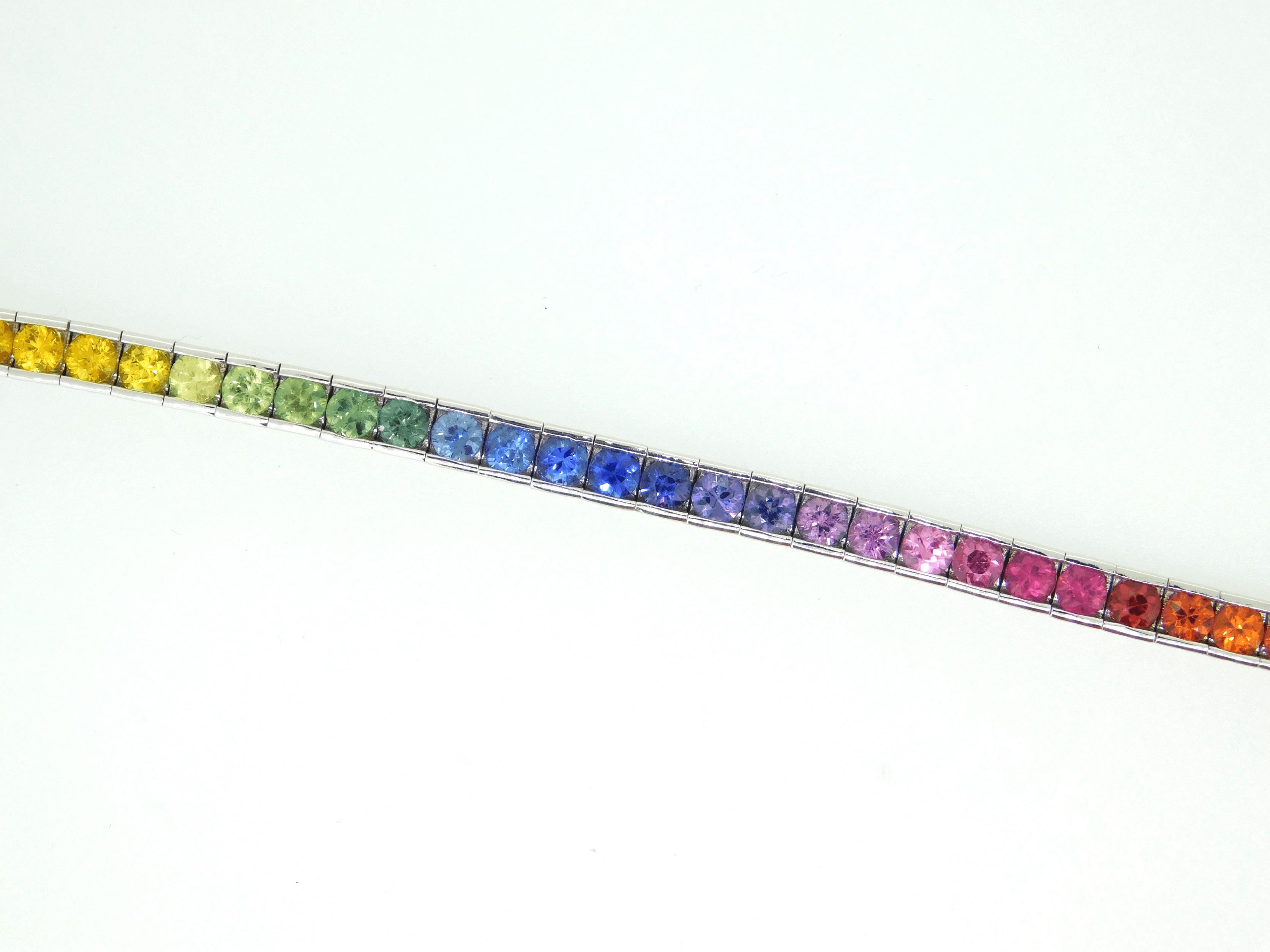 Contemporary 14k White Gold 8.70 Carat Genuine Natural Rainbow Sapphire Bracelet '#J4440' For Sale