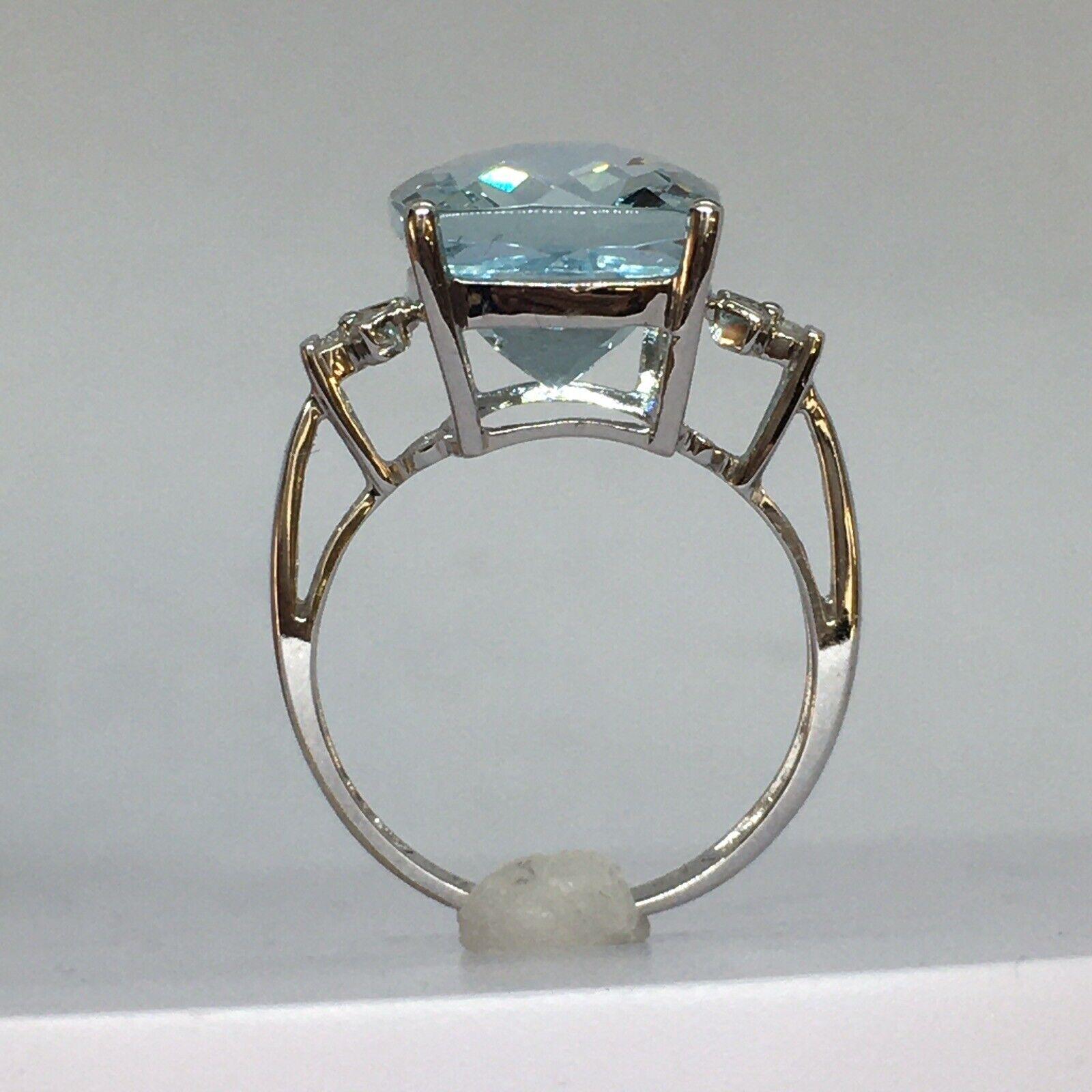 Modernist 14k White Gold 8.8 Carat Natural Aquamarine Diamond Statement Ring Size 8.5 For Sale