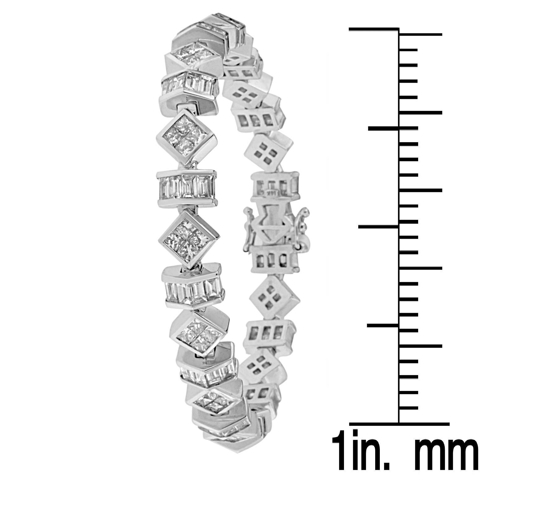Taglio baguette 14K White Gold 9 1/4 Carat Princess and Baguette Diamond Modern Link Bracelet in vendita